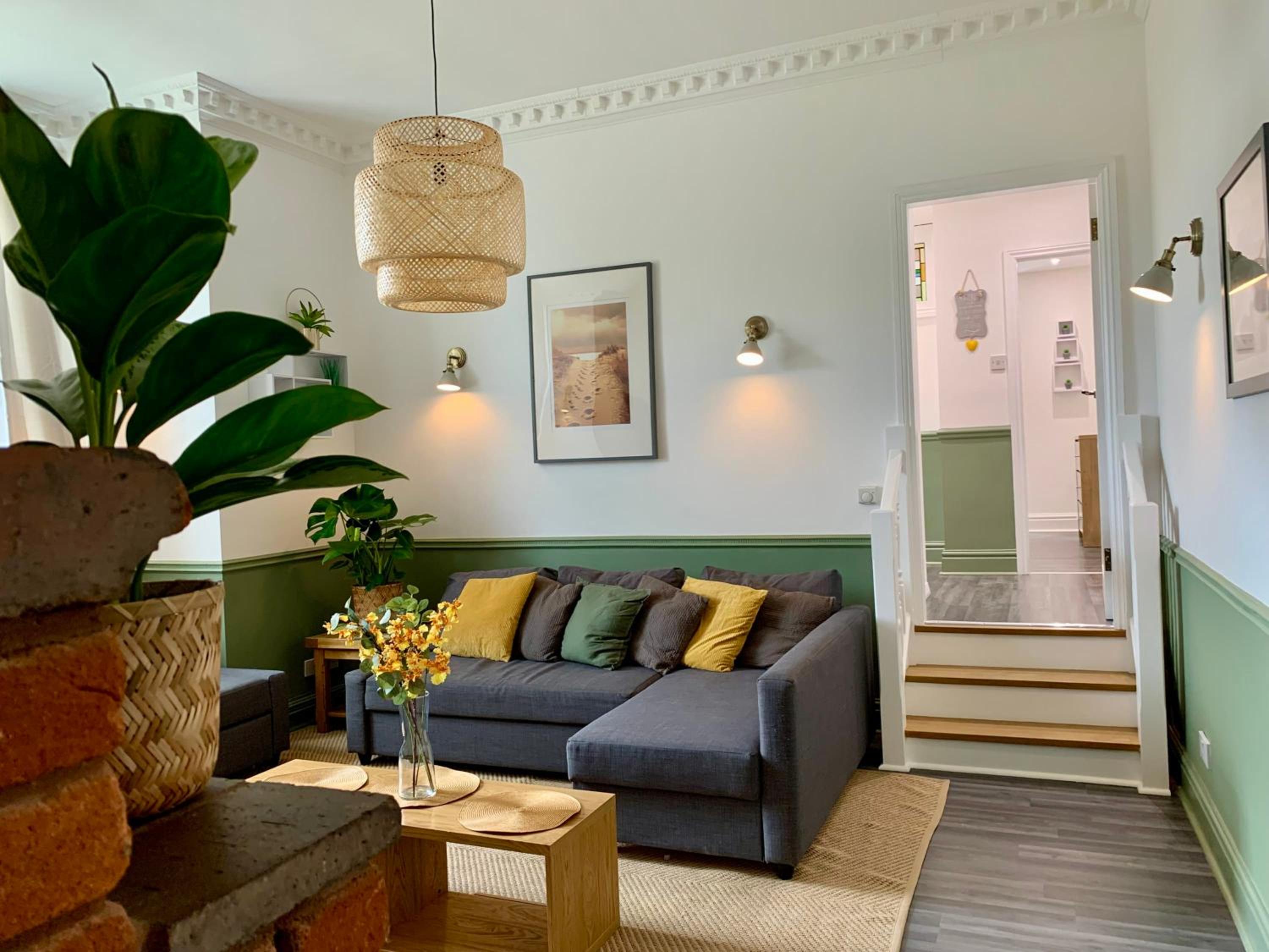 Stunning Rural Apartment - Sleeps 4 - Parking view 4