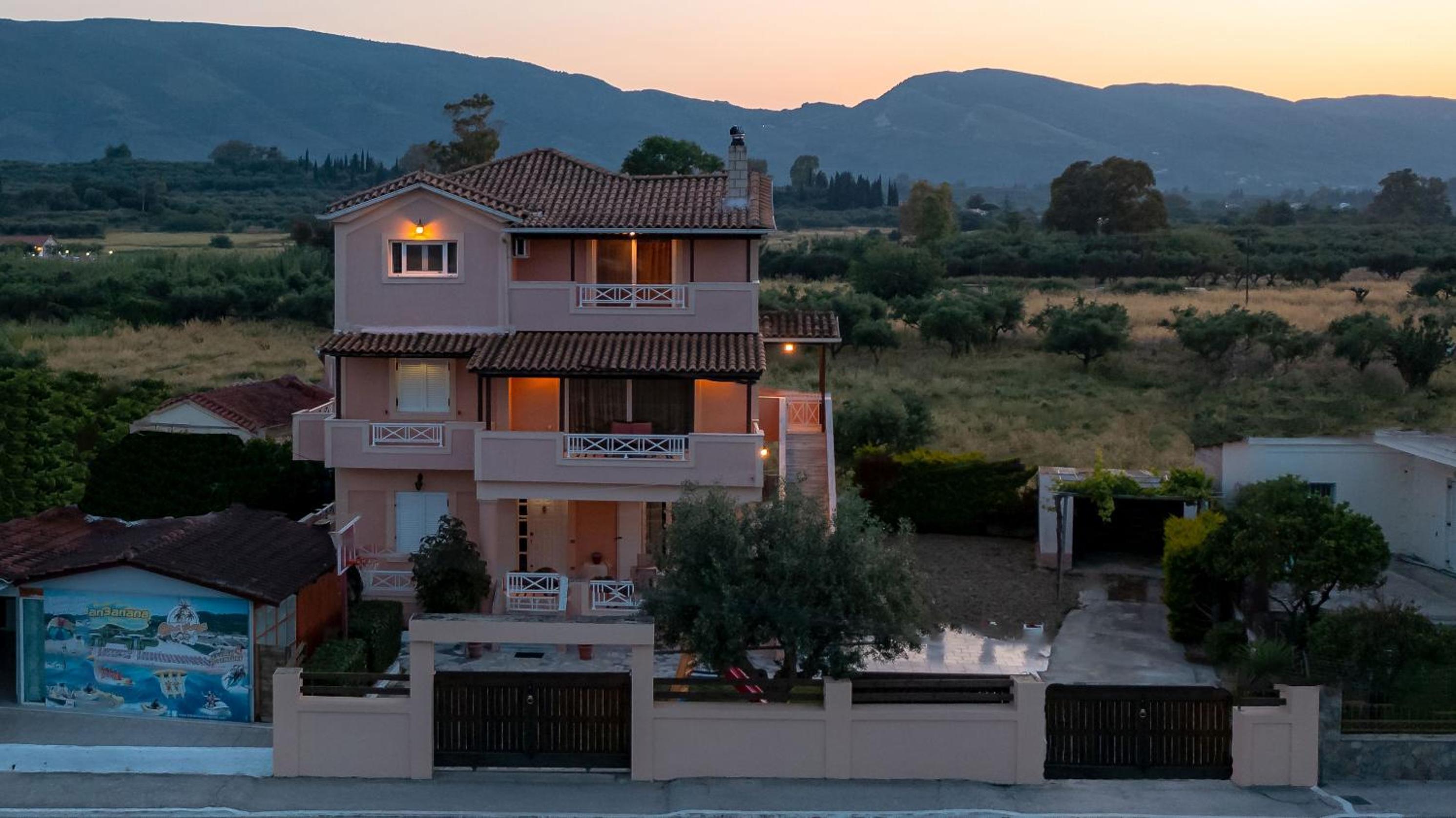 Mataragkas Villa - 1km from Laganas Center, by ZanteWize