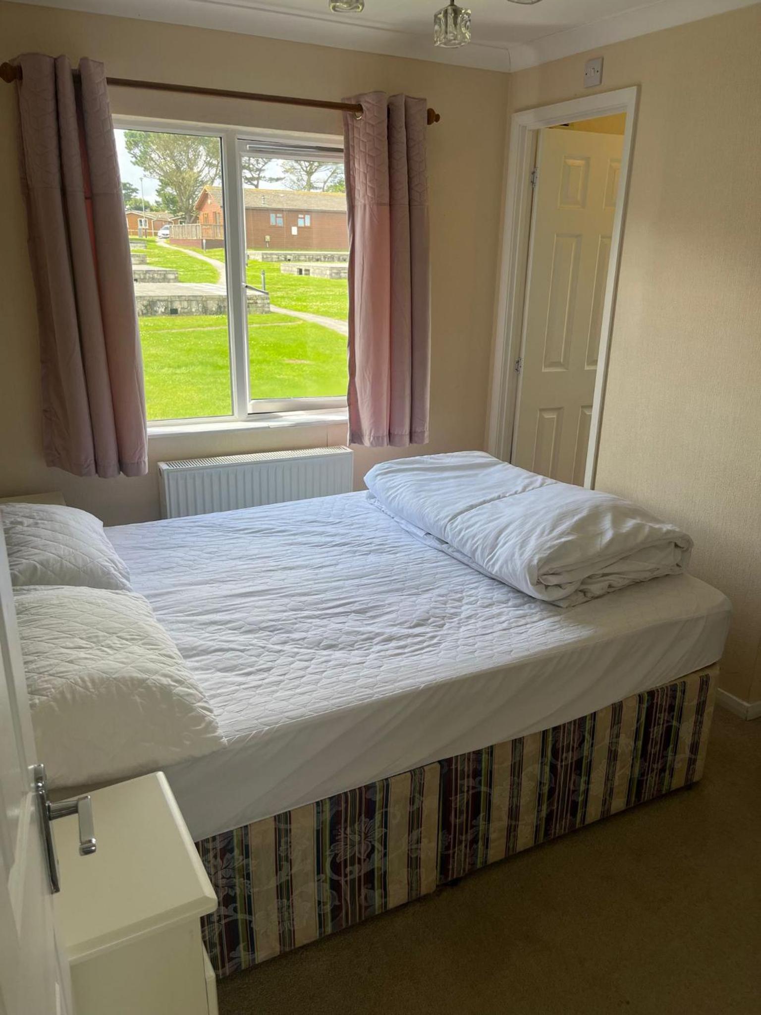 Wendy Lodge- Chalet Cottage, Sleeps 6 Adults view 5