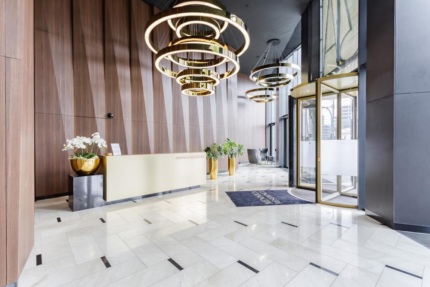 Urban Chic - Luxury 2-Bedroom, Mennica Residence