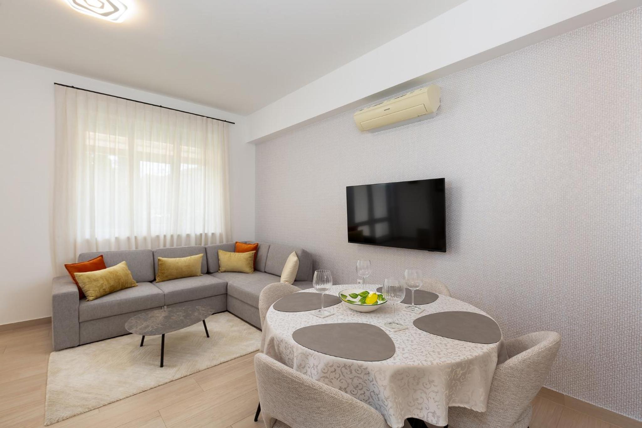Stylish Apartment Mediterraneo