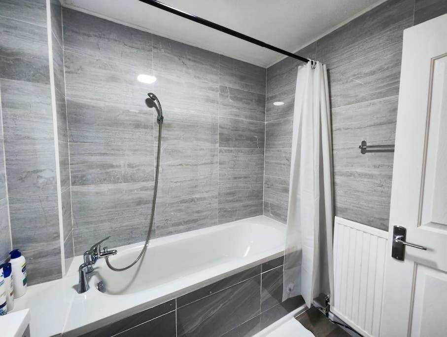 Tranquil Retreat in Bicester view 2