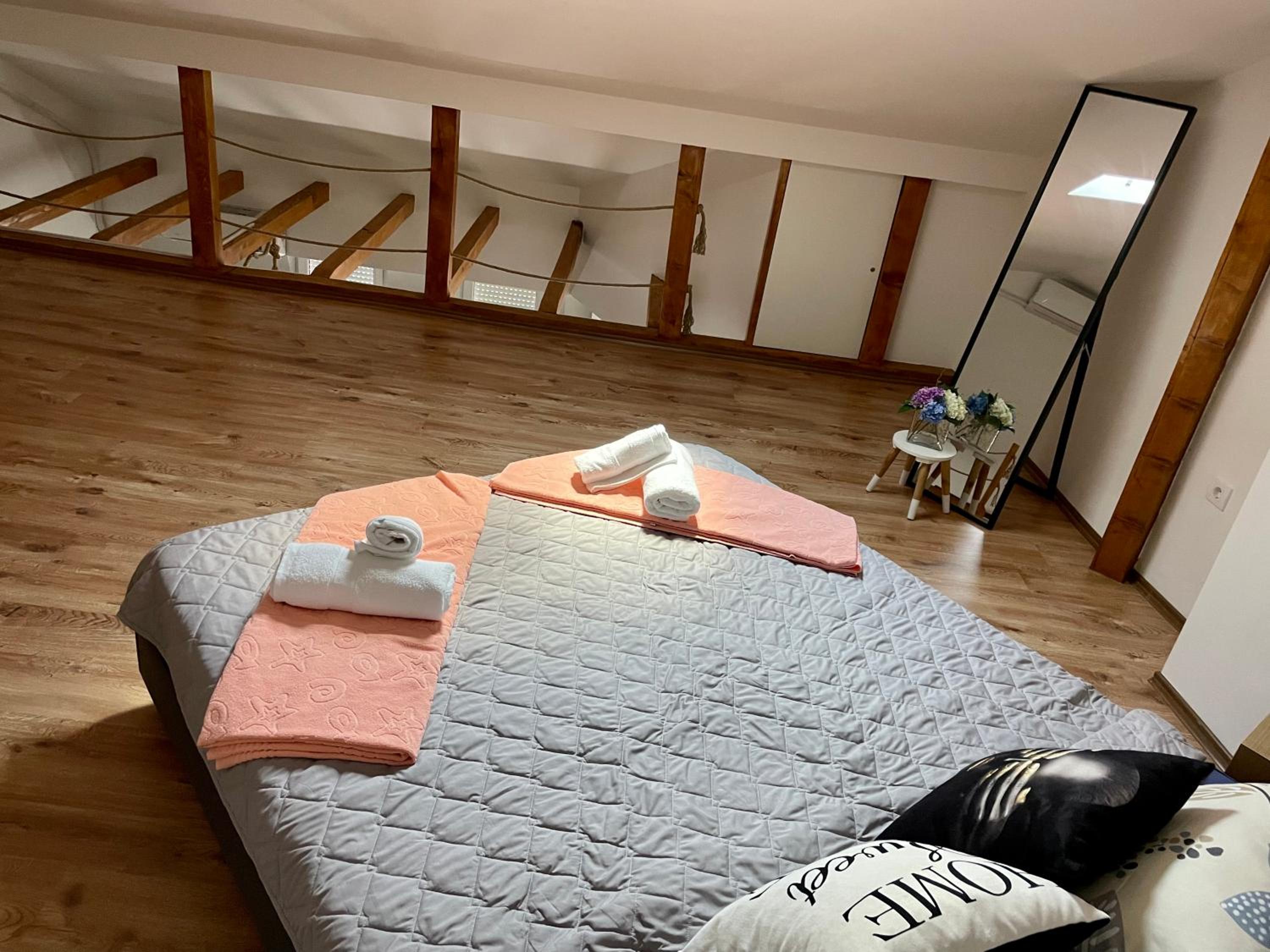 Gallery City Center Apartment