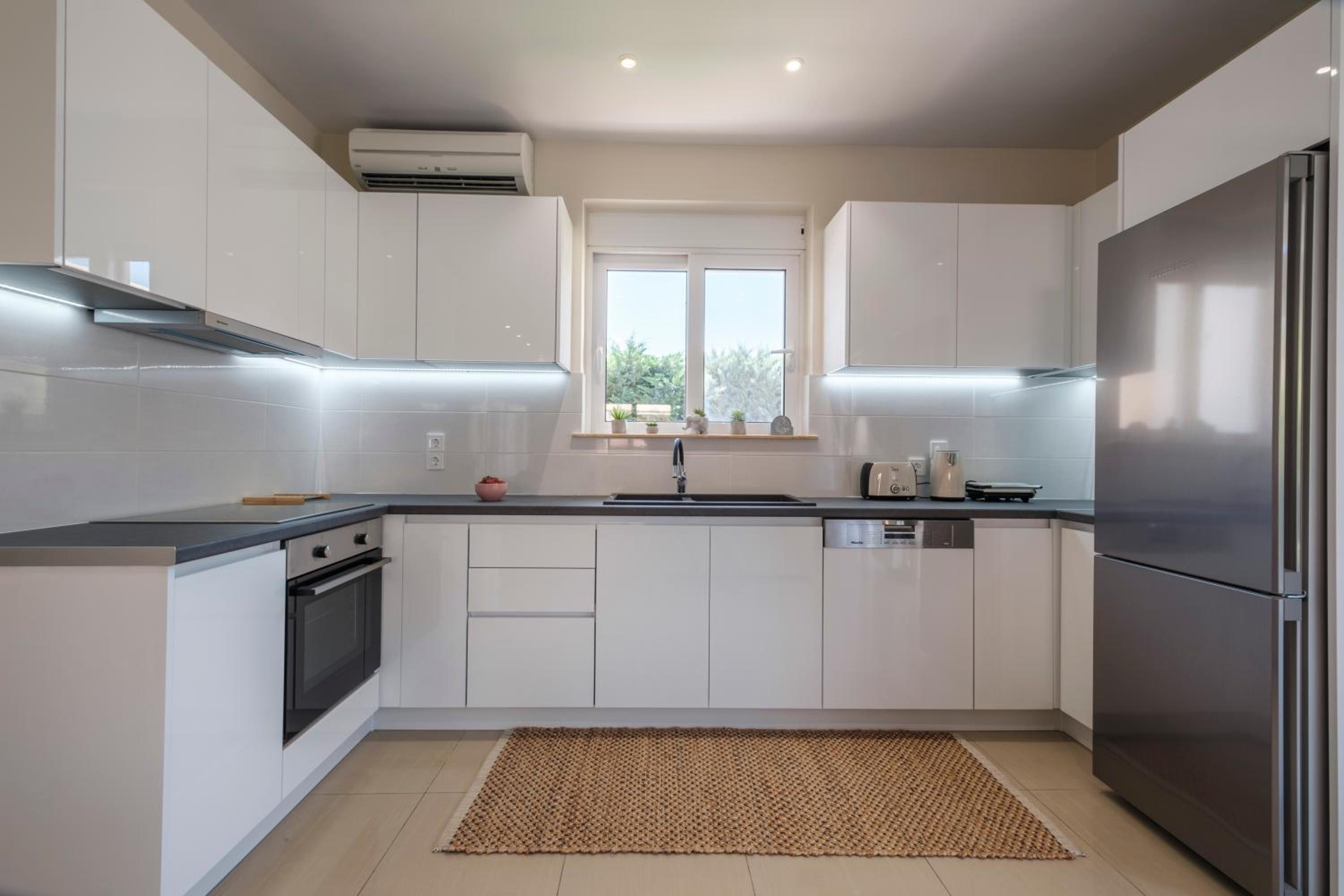 Shemesh Residence