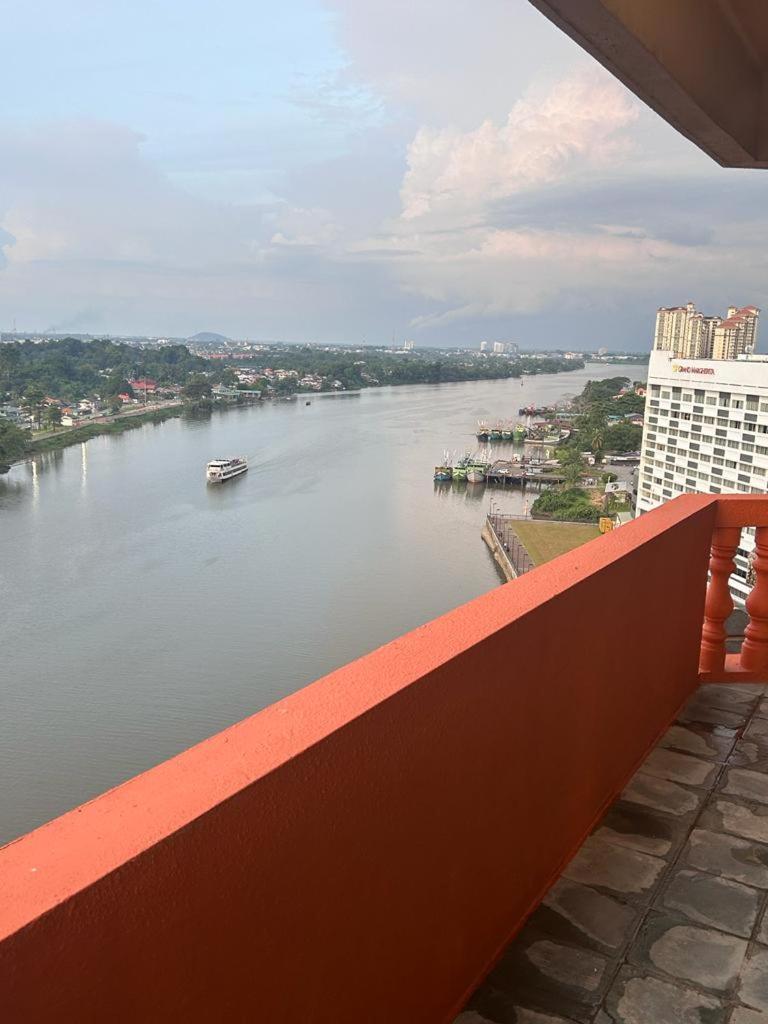 Level 12 Riverbank suites 2BR RiverView photo 8