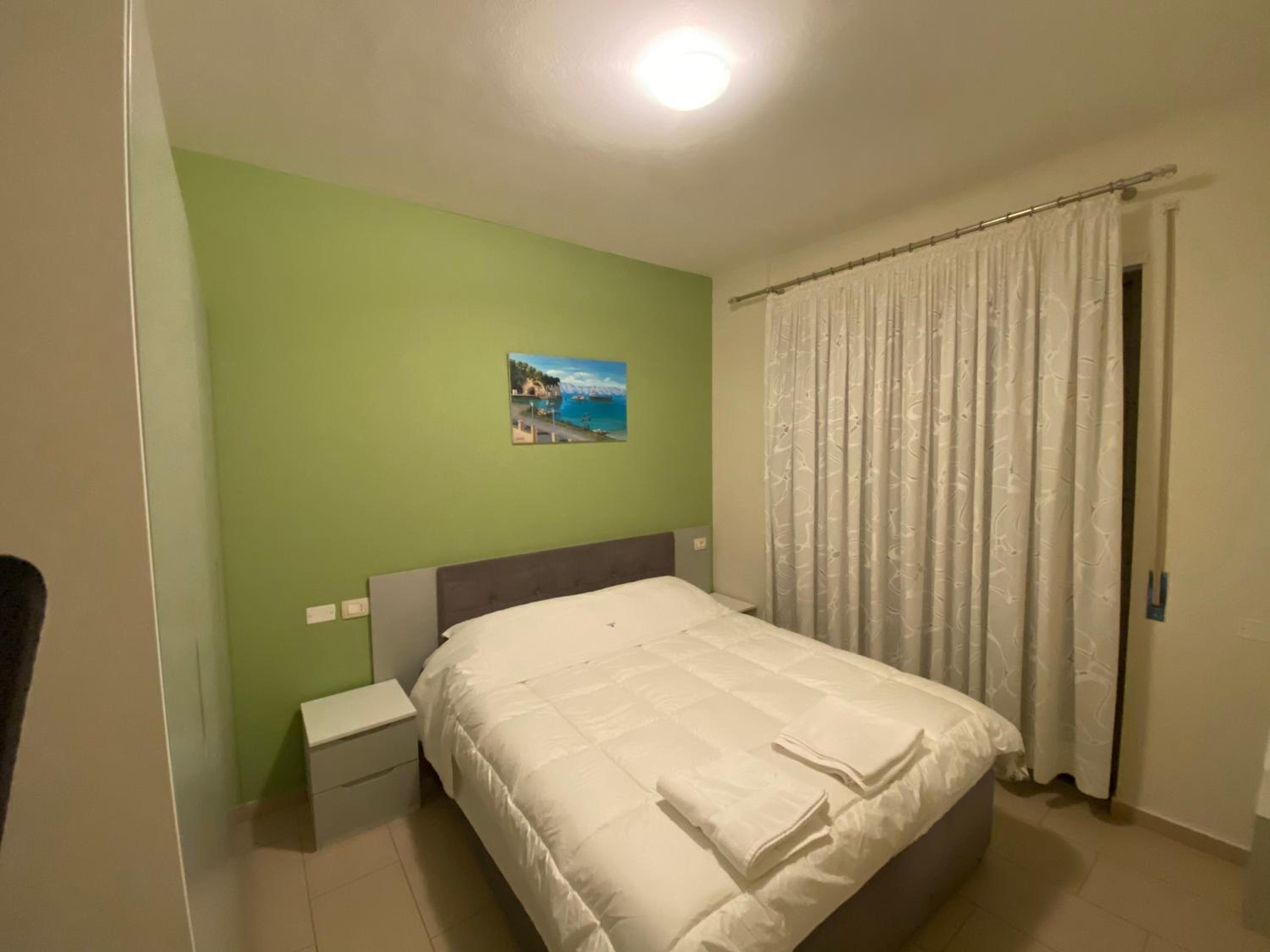 2 Bedrooms Seaside View Apart