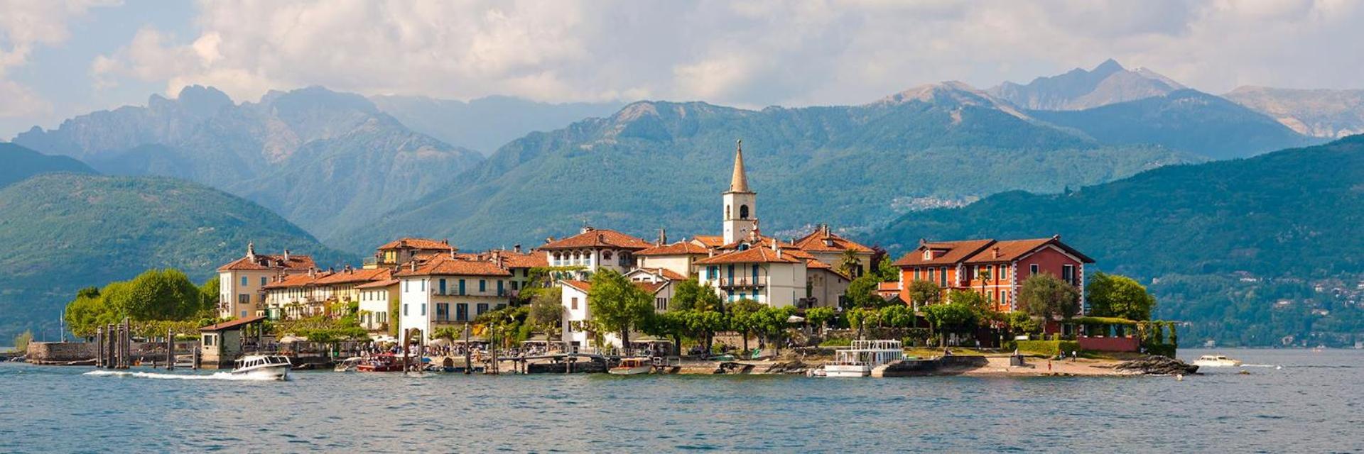 Breathtaking lake view in the heart of Stresa