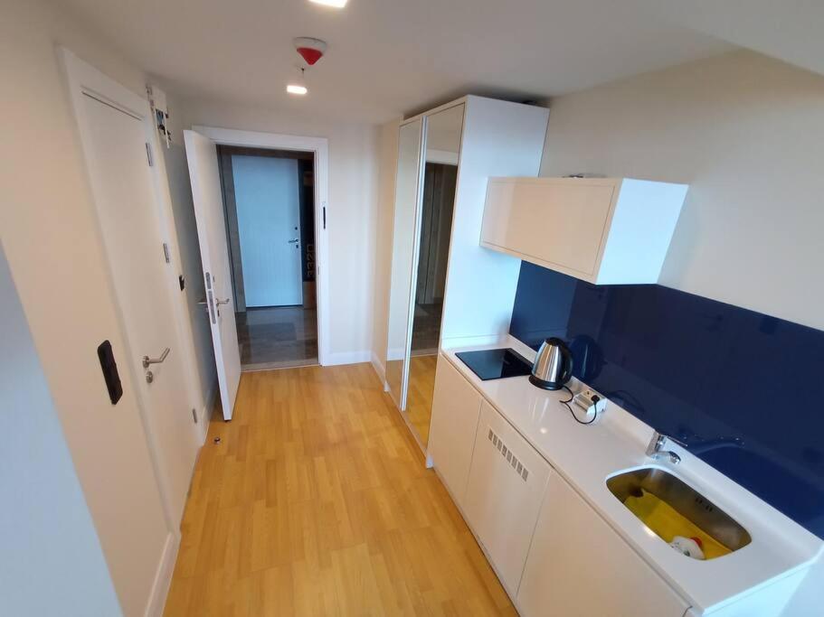 Cozy studio-apartment 2 minutes to beach view 2
