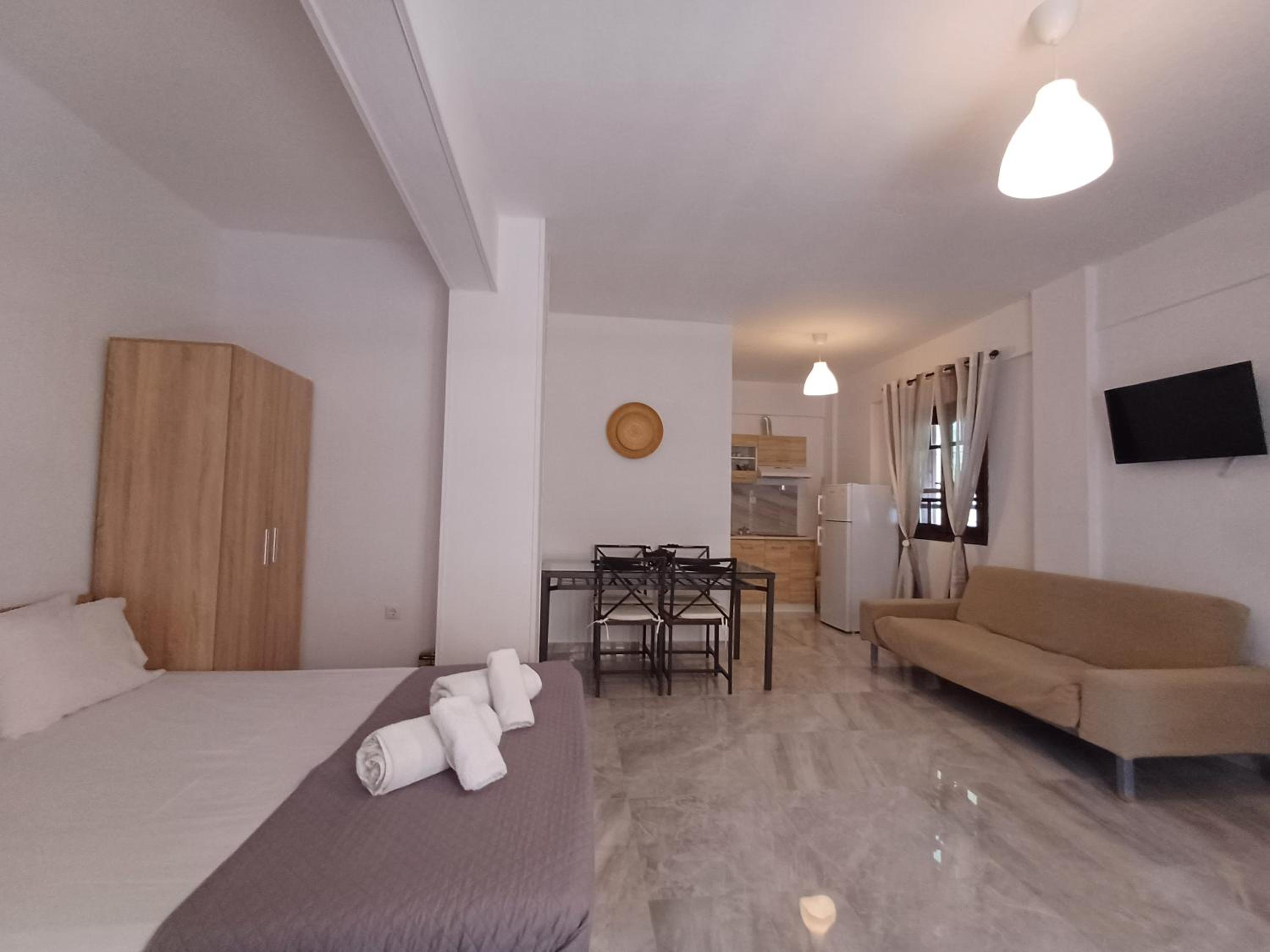 Mariza Apartments -studios view 5