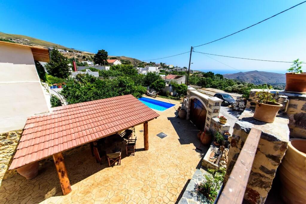 Kliton Villa