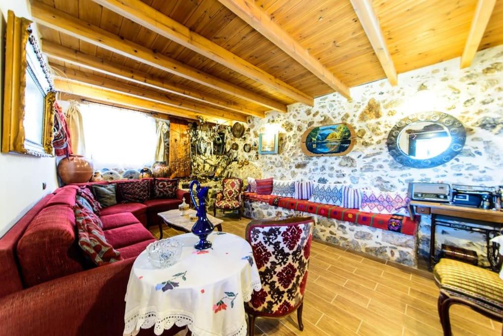 Kliton Villa