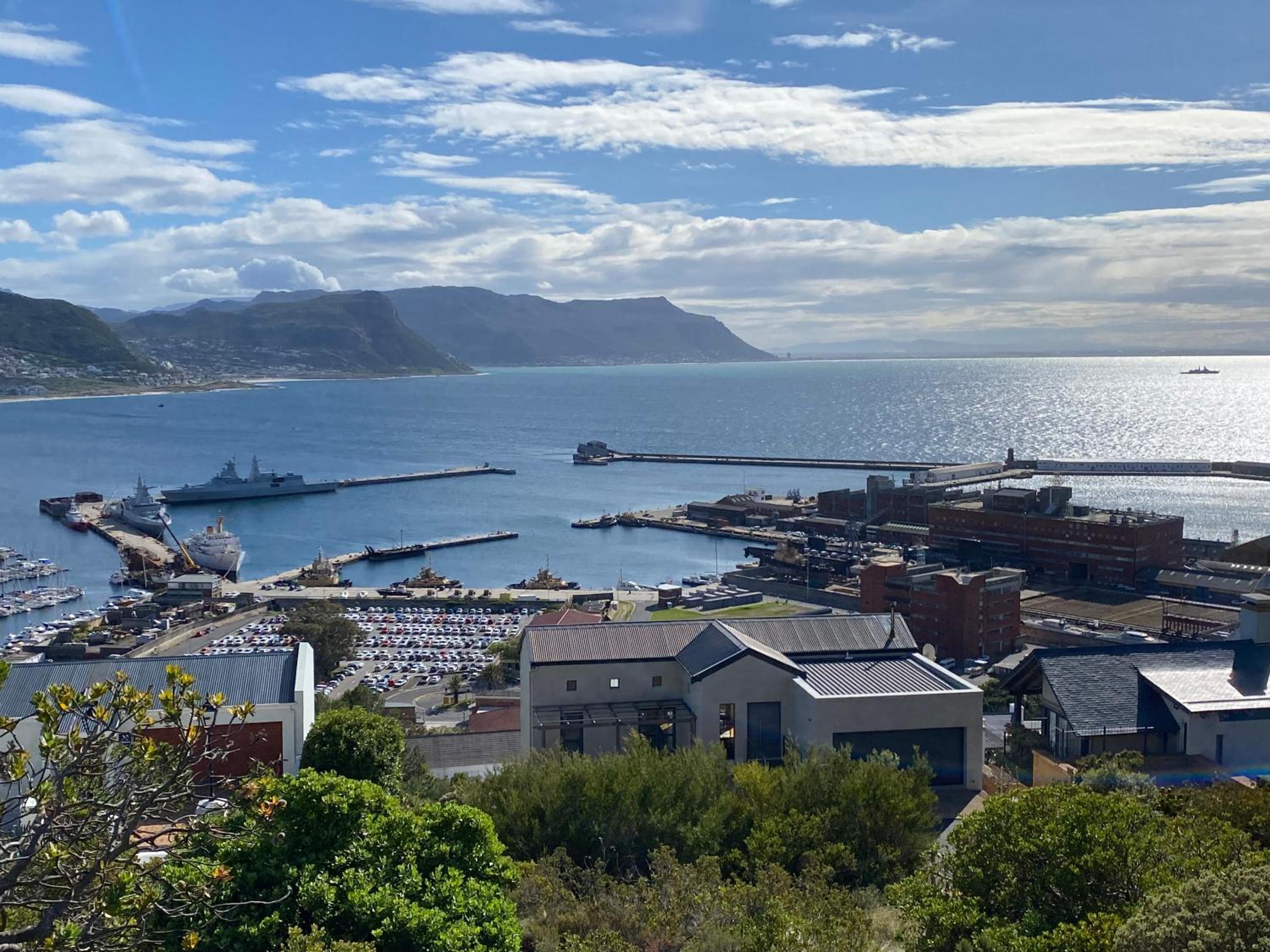 Spectacular Sea Views-Sunny Escape in Simonstown view 4
