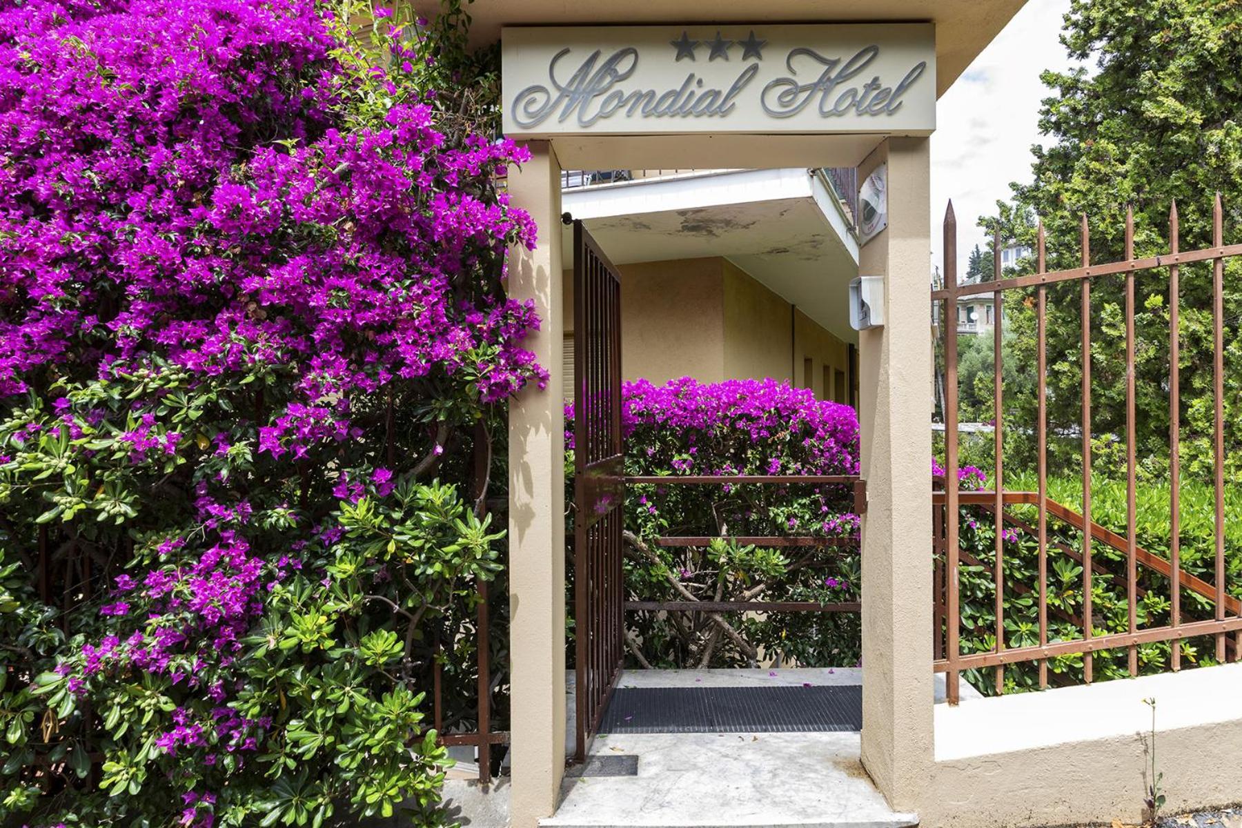 Mondial Apartment by Wonderful Italy view 3