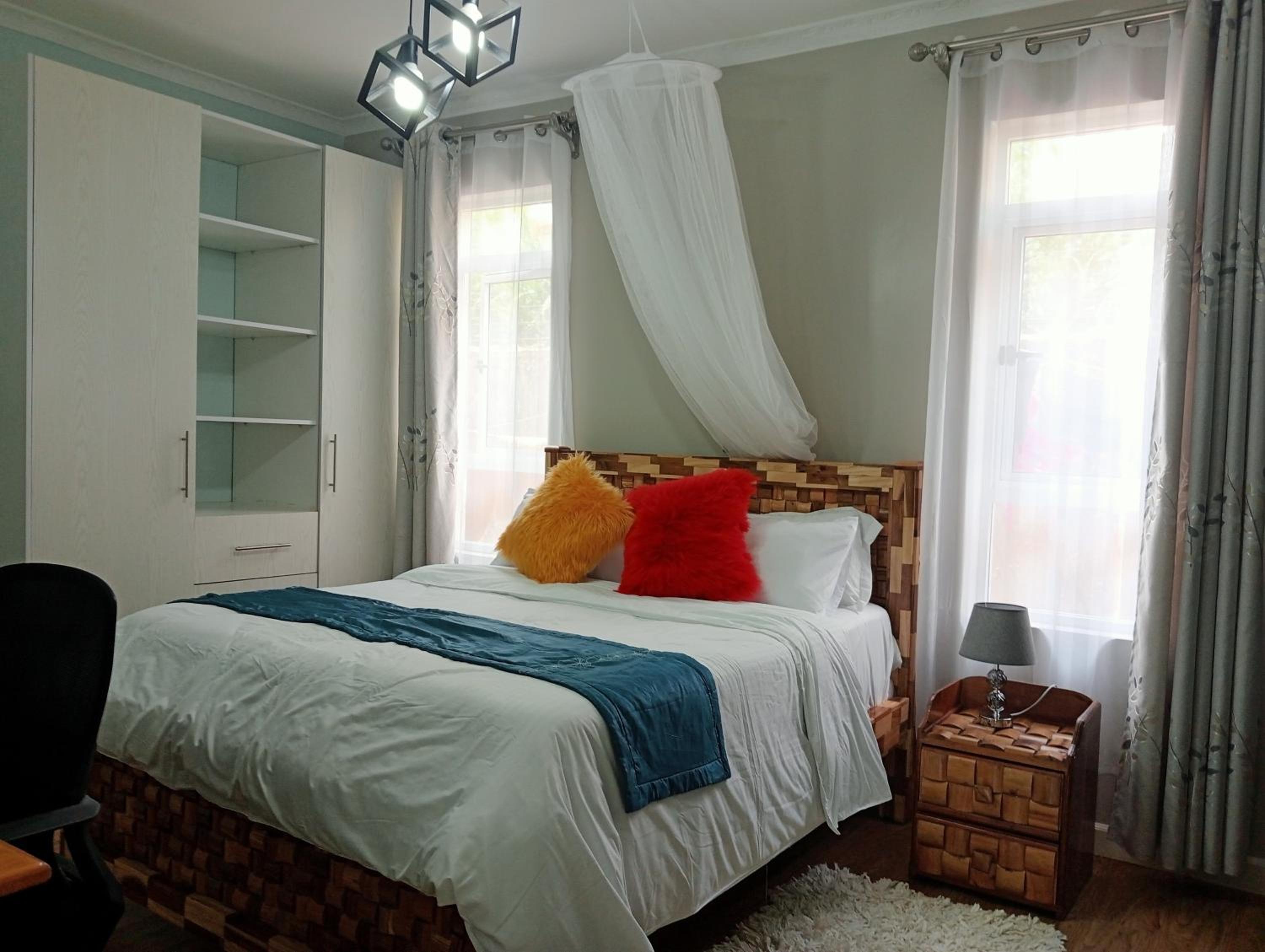 Cozy and Comfi Family Stay with Unique Private Room