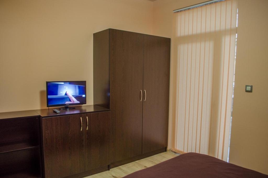 Guest House Dinevi