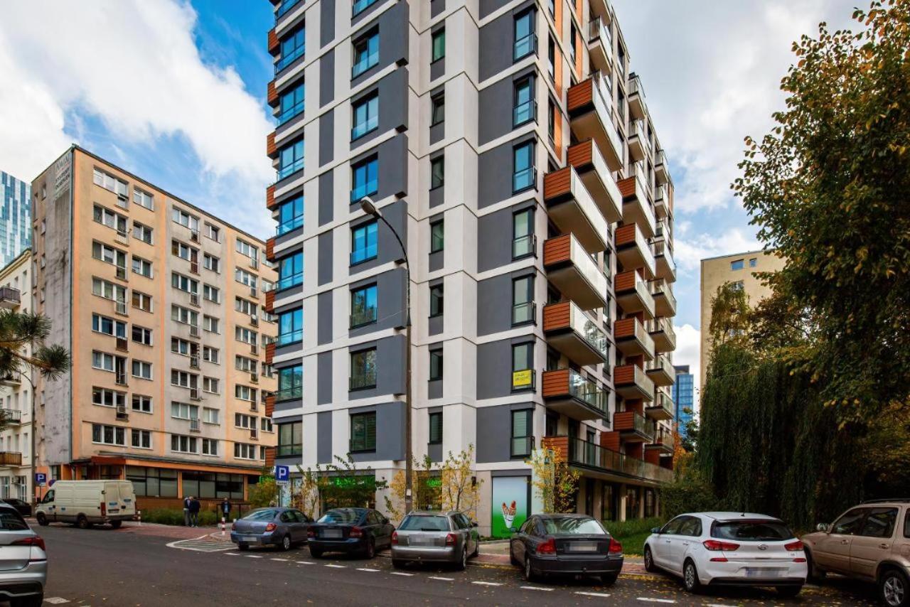 Golden Apartments Warsaw - Luxury Building, Rooftop Terrace, Sienna