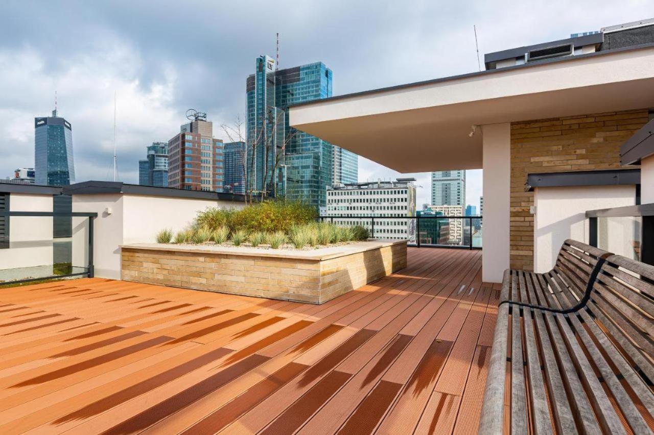 Golden Apartments Warsaw - Luxury Building, Rooftop Terrace, Sienna