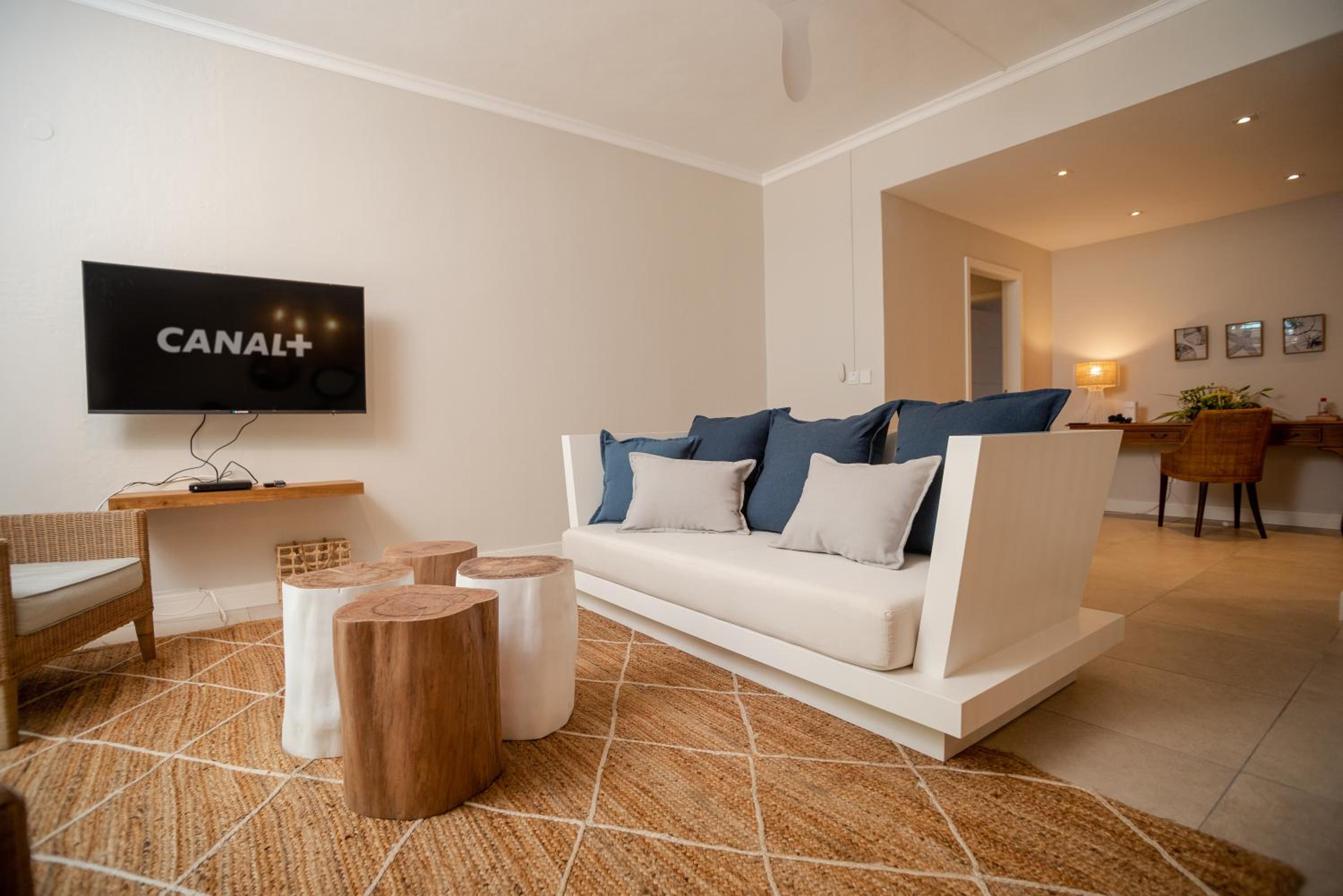 Blue Coral Beachfront Penthouse
