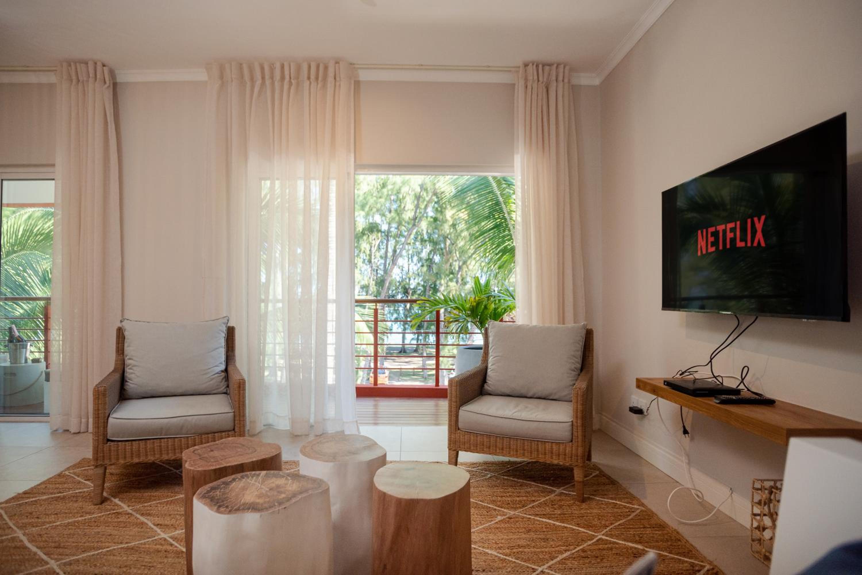 Blue Coral Beachfront Penthouse