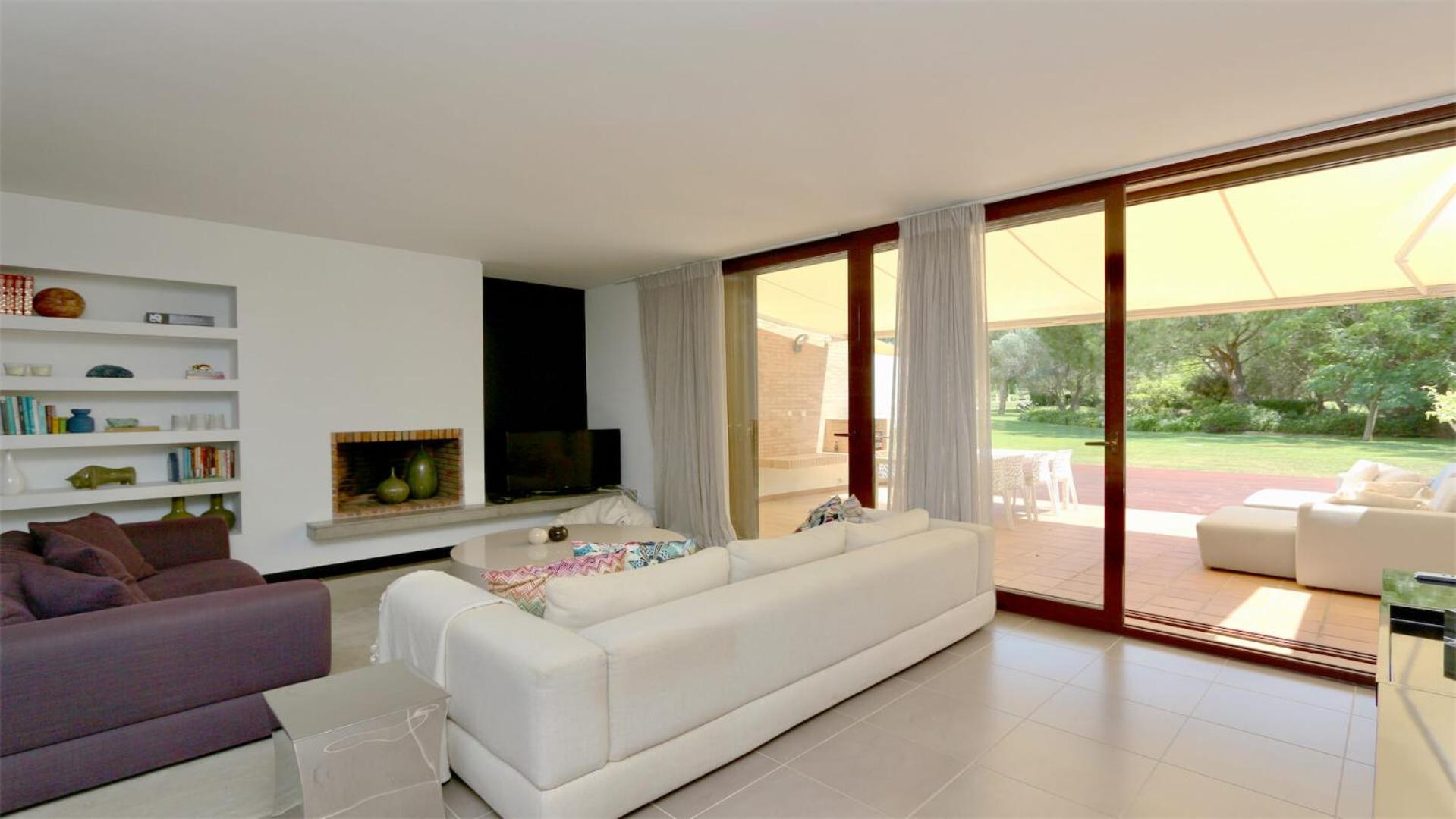 Vila Mitri, Monte laguna-CleverDetails, 5 bedroom villa, sleeps 8 adults 2 children view 5