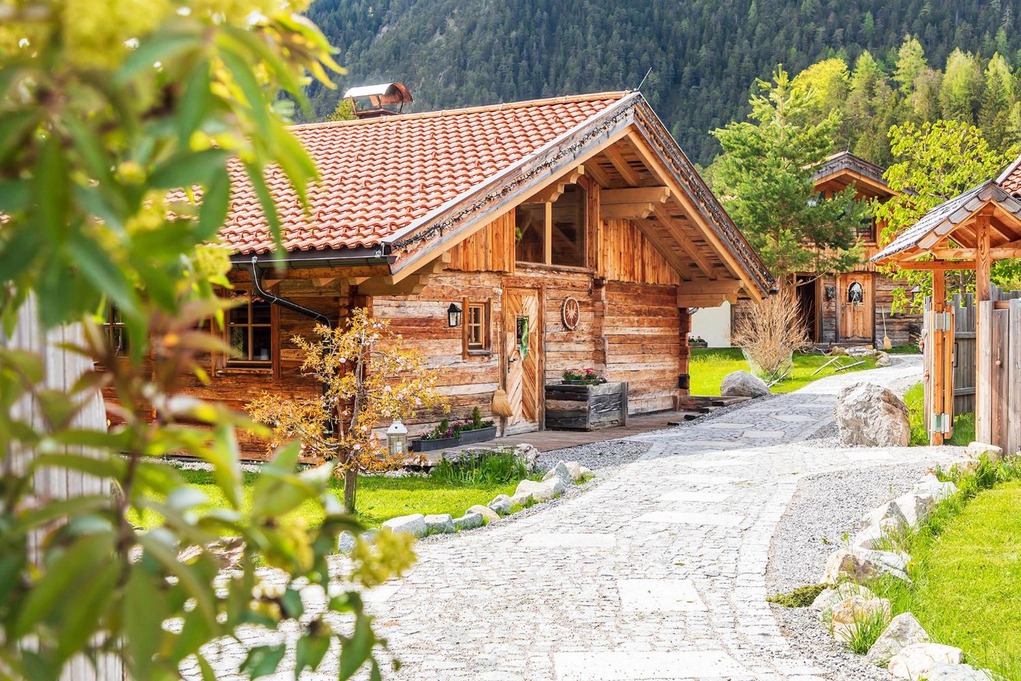 LaPosch - Living Lands