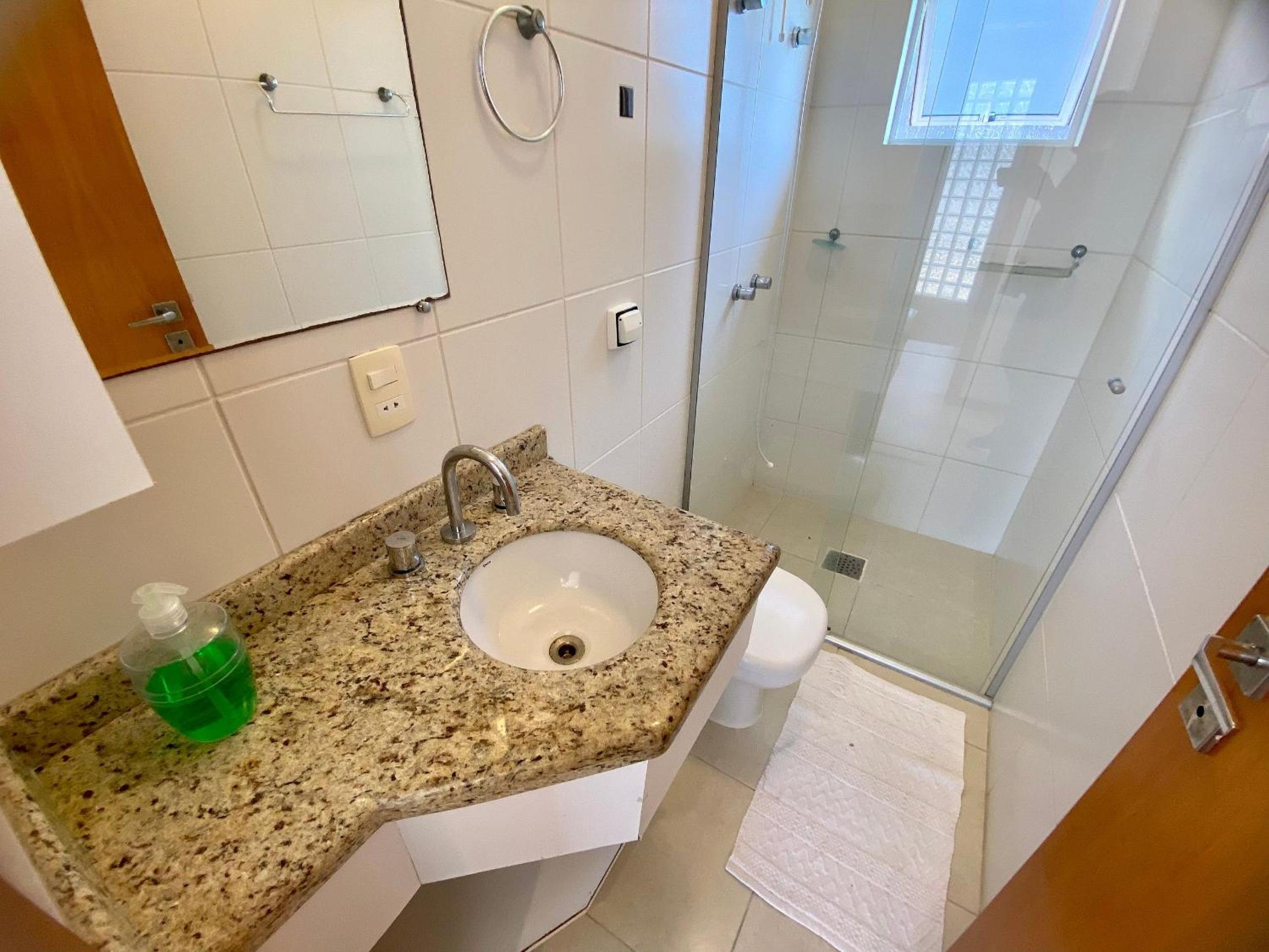 415 - Casa frente mar para alugar Bombinhas com 4 suítes