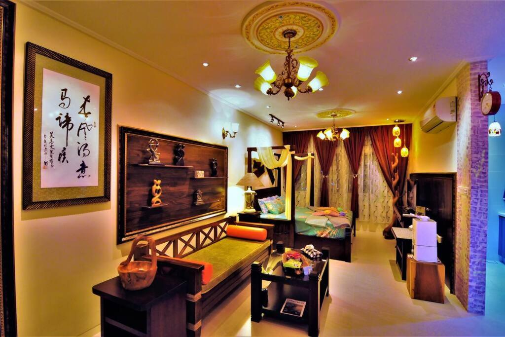 Boutique Studio- Riverine Diamond photo 1