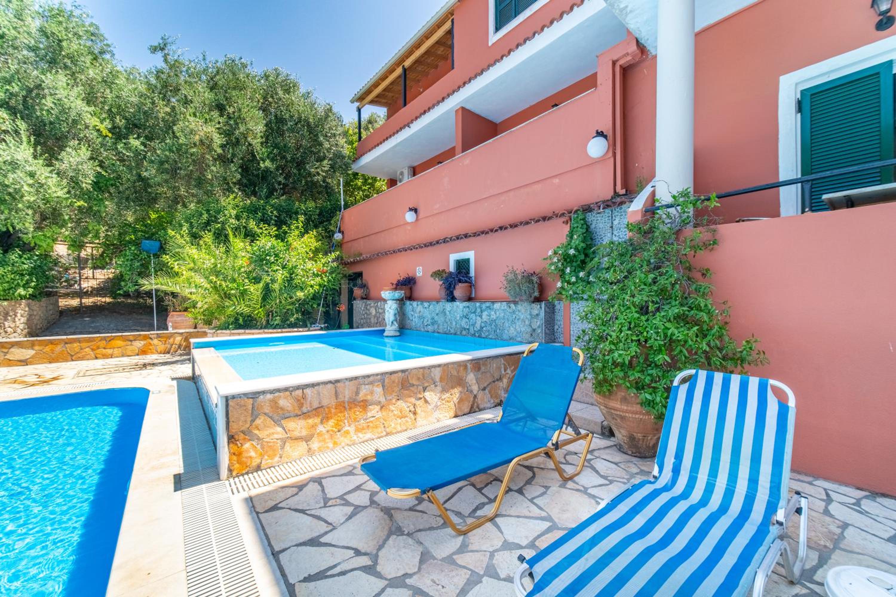 Arianna Superior Studio 18 photo 4