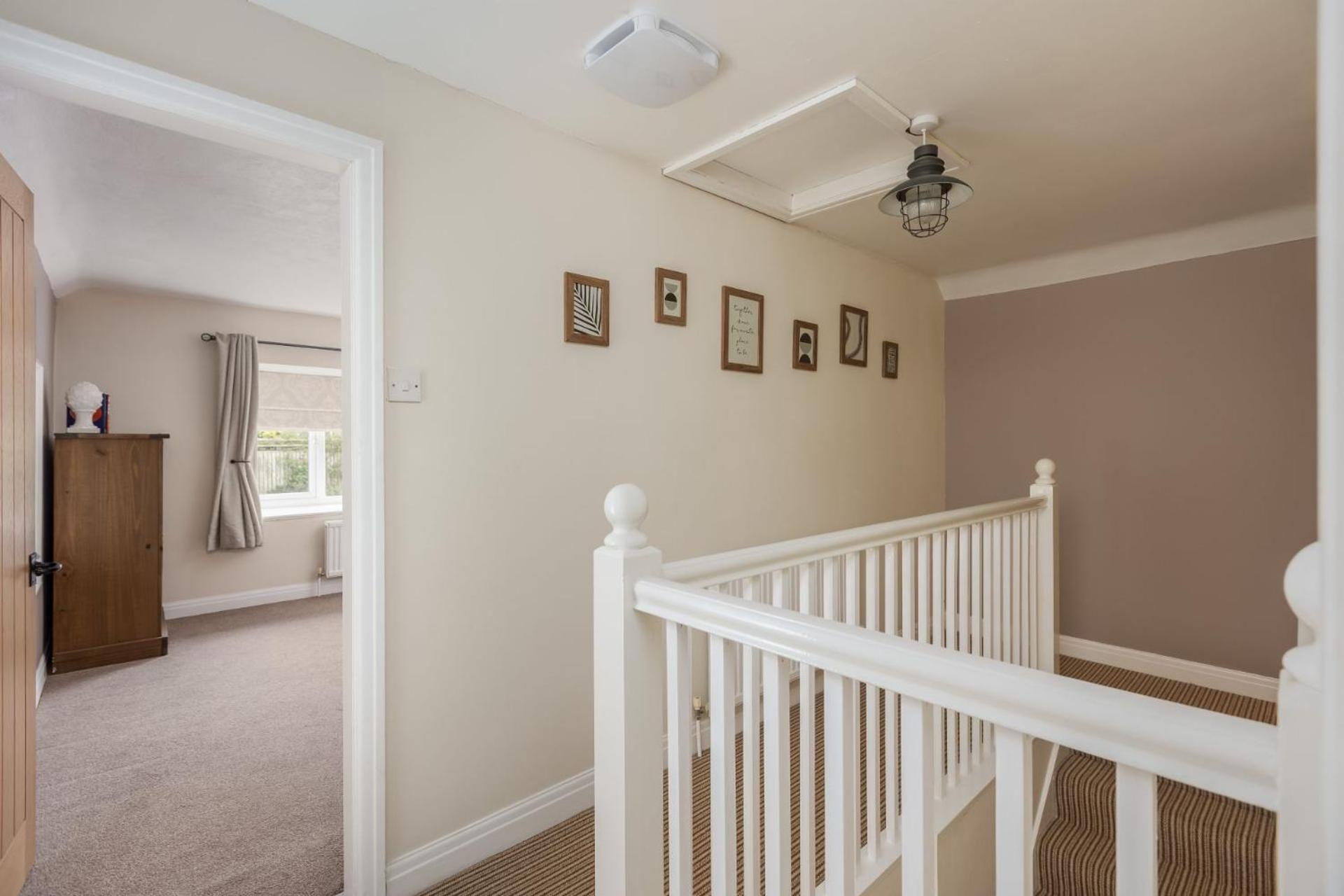 Broomfield Cottage Nr Pickering - DOGS STAY FOR FREE view 4