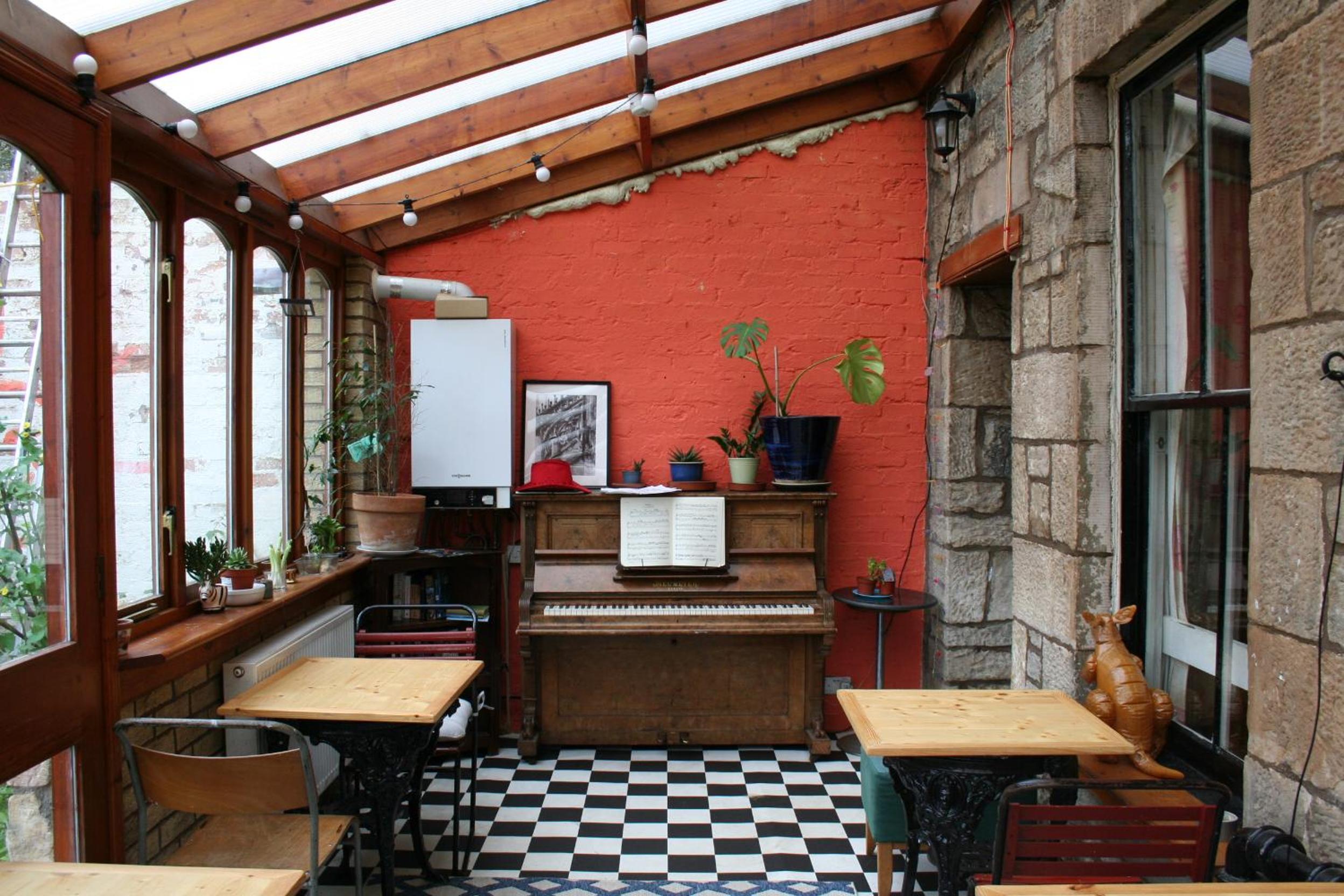 Argyle Backpackers