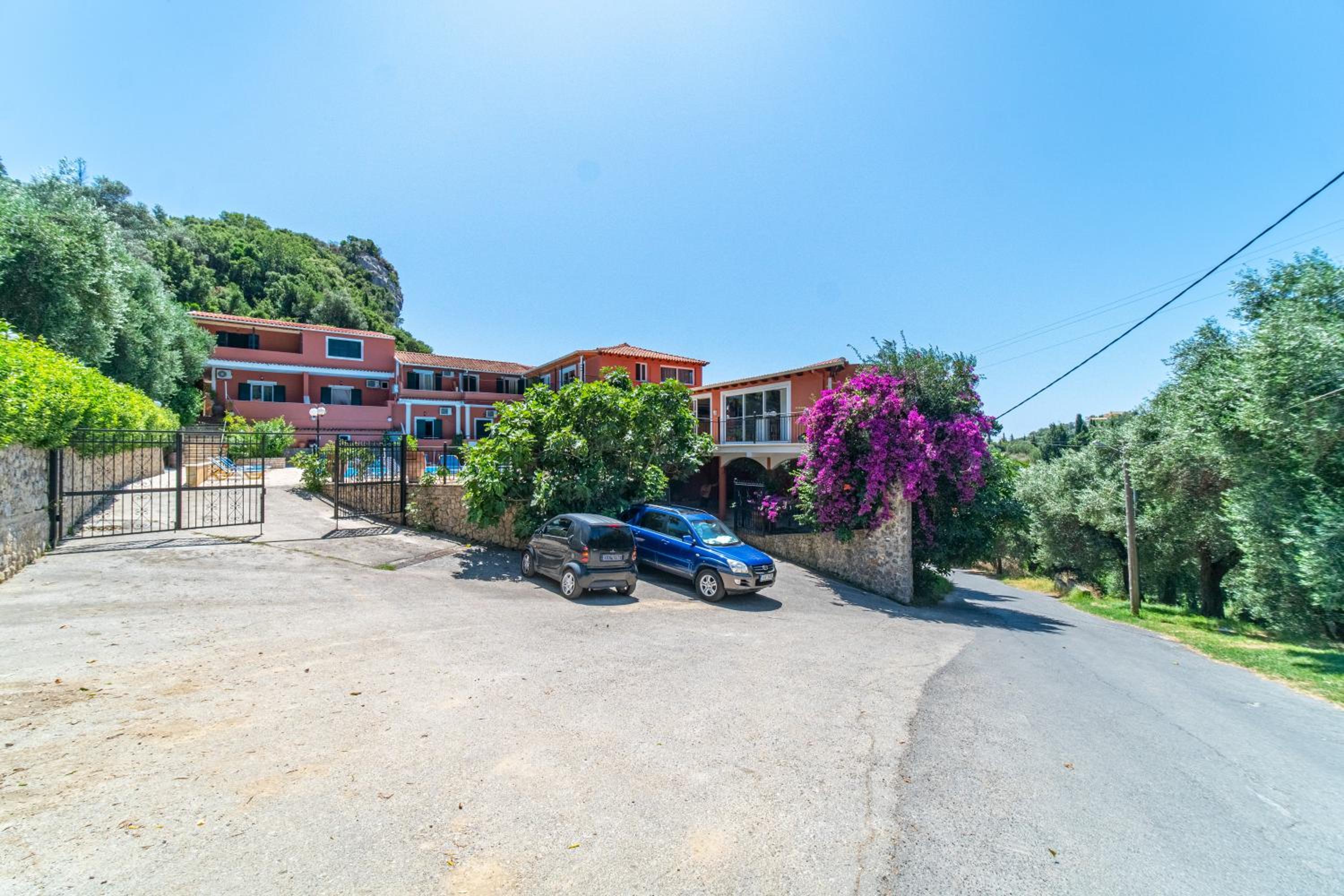 Arianna Studio 9b photo 3