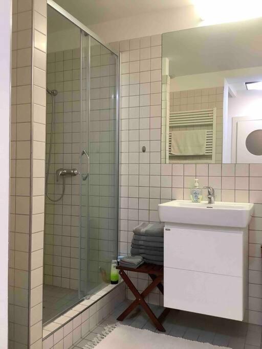Quiet, Spacious and New 72m2 Old Town Apartment - perfect for 4-6