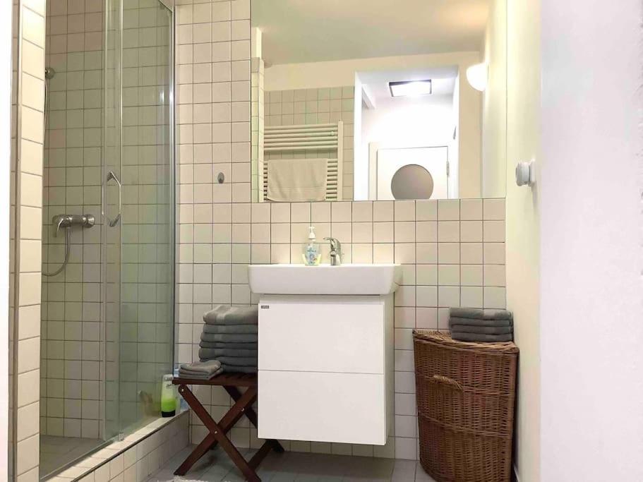 Quiet, Spacious and New 72m2 Old Town Apartment - perfect for 4-6