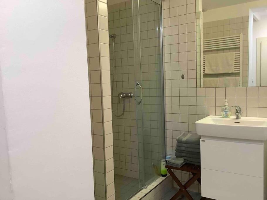 Quiet, Spacious and New 72m2 Old Town Apartment - perfect for 4-6