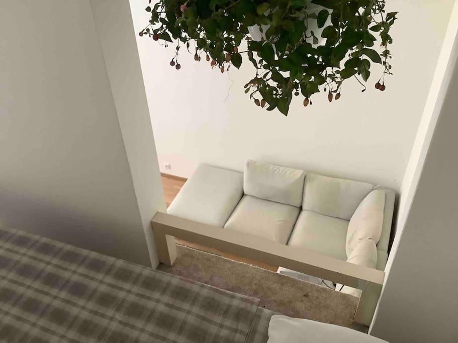 Quiet, Spacious and New 72m2 Old Town Apartment - perfect for 4-6