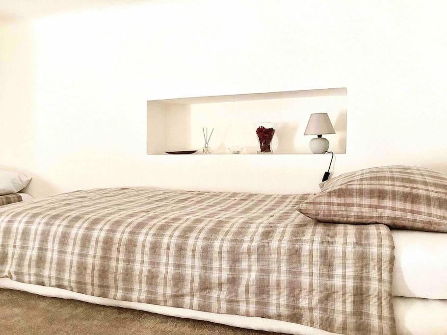 Quiet, Spacious and New 72m2 Old Town Apartment - perfect for 4-6