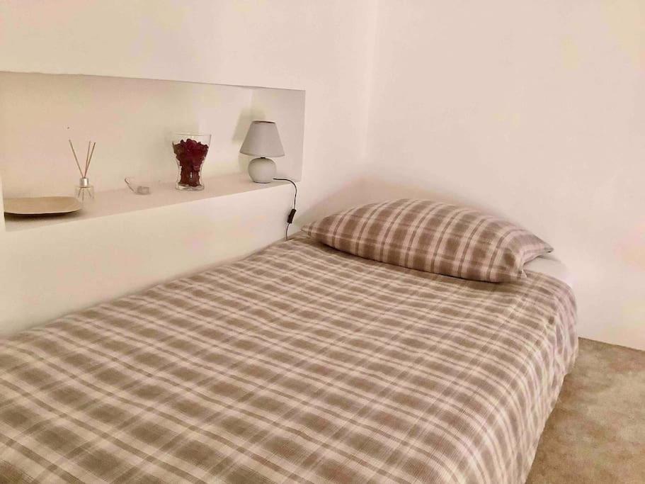 Quiet, Spacious and New 72m2 Old Town Apartment - perfect for 4-6