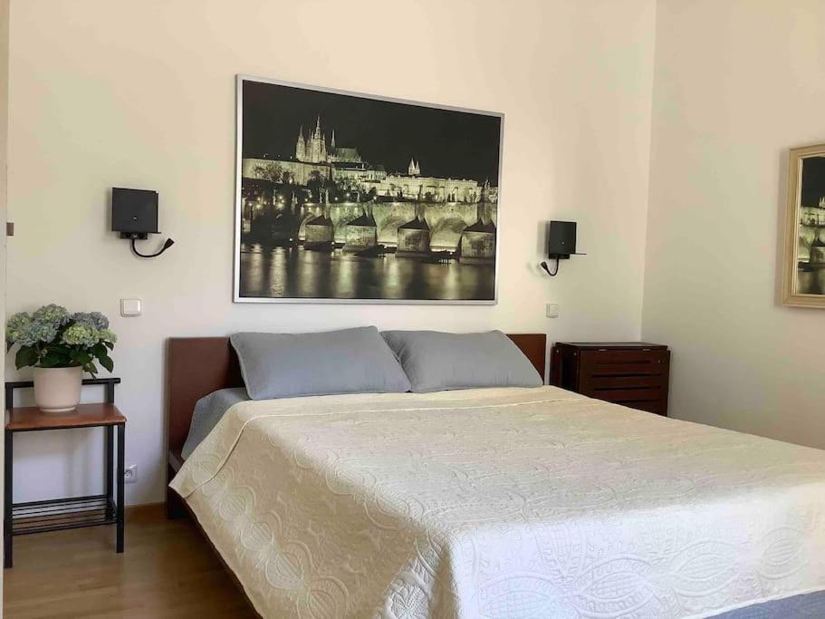 Quiet, Spacious and New 72m2 Old Town Apartment - perfect for 4-6