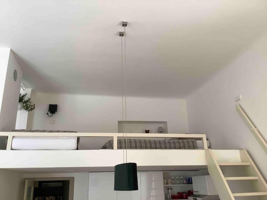 Quiet, Spacious and New 72m2 Old Town Apartment - perfect for 4-6
