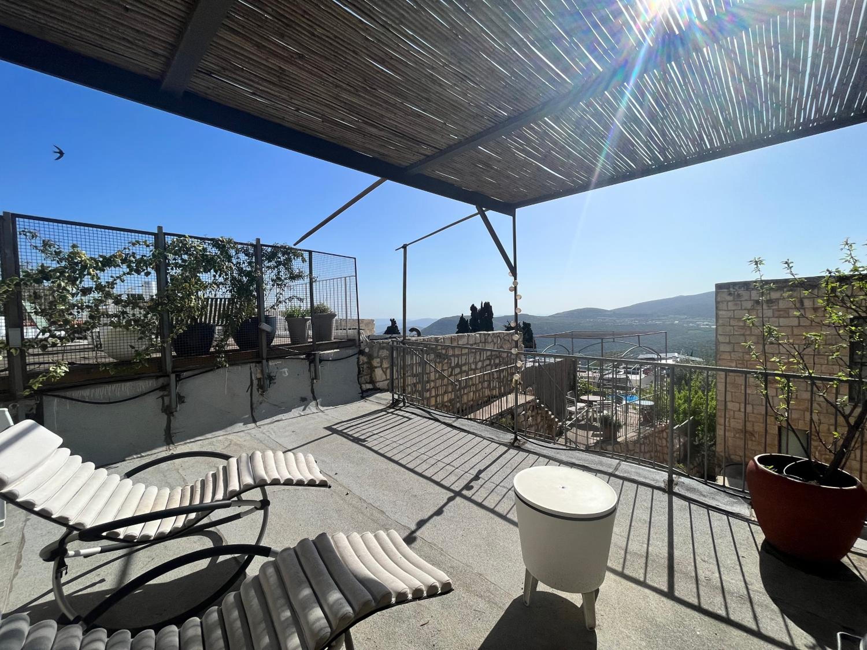 Artists' Colony Inn Zefat