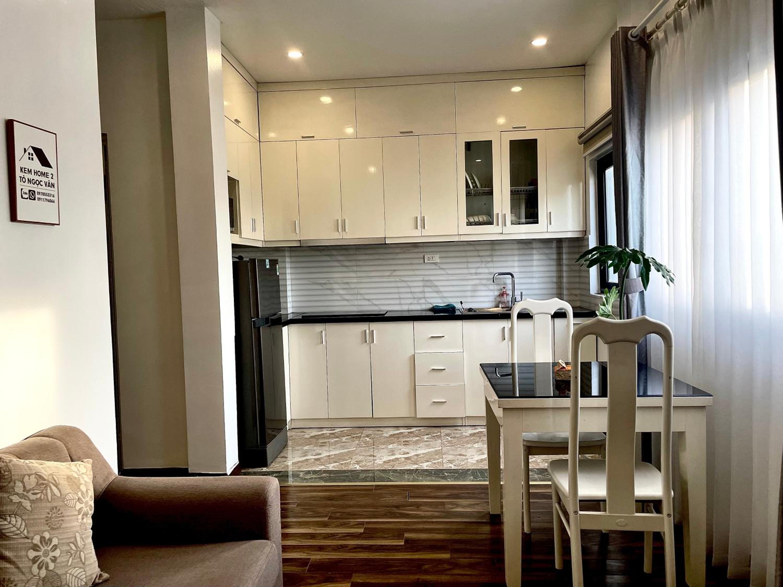 KemHome West Lake