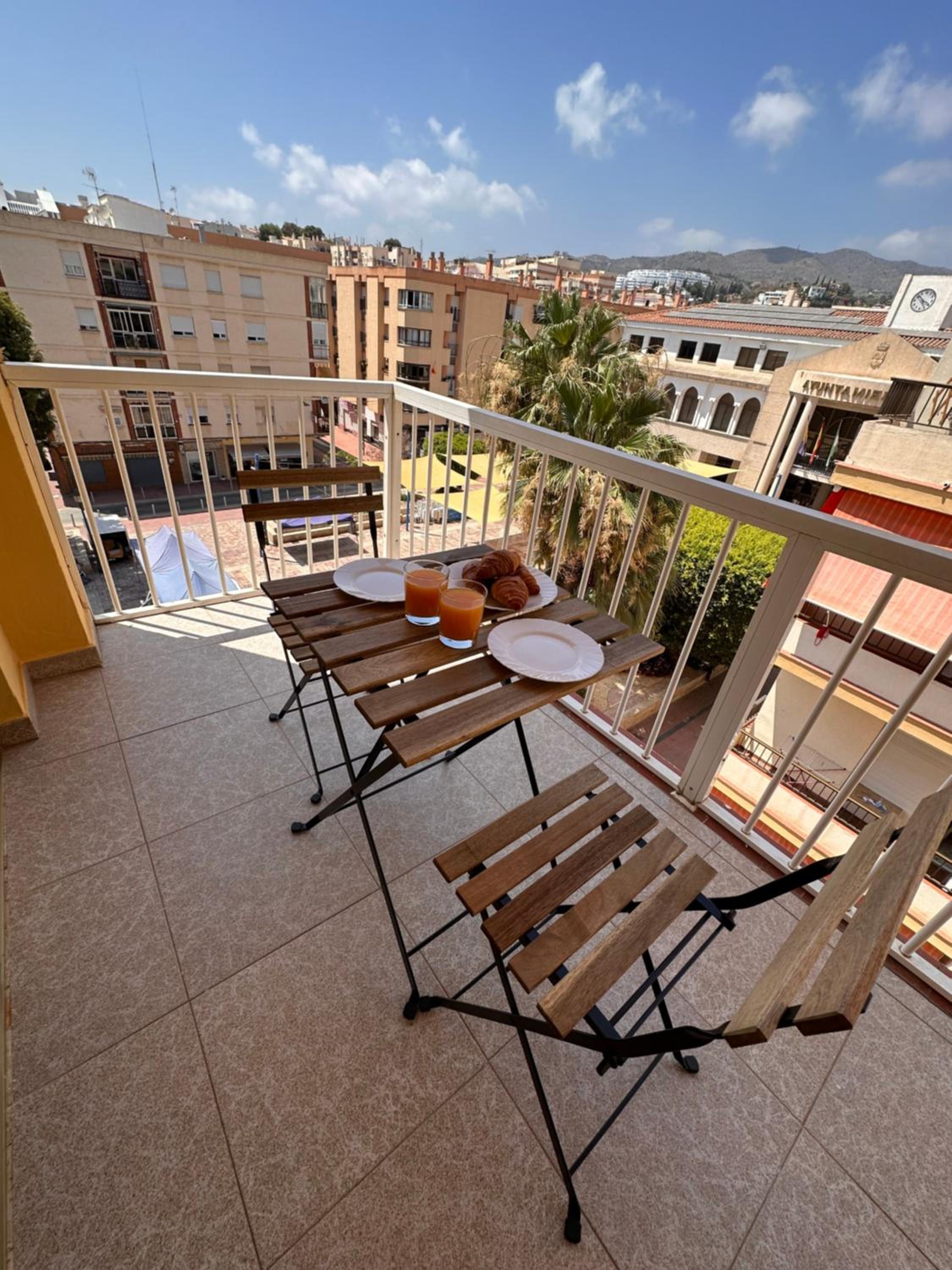 Fabuloso Apartamento en Rincón de la Victoria, frente a la playa view 2