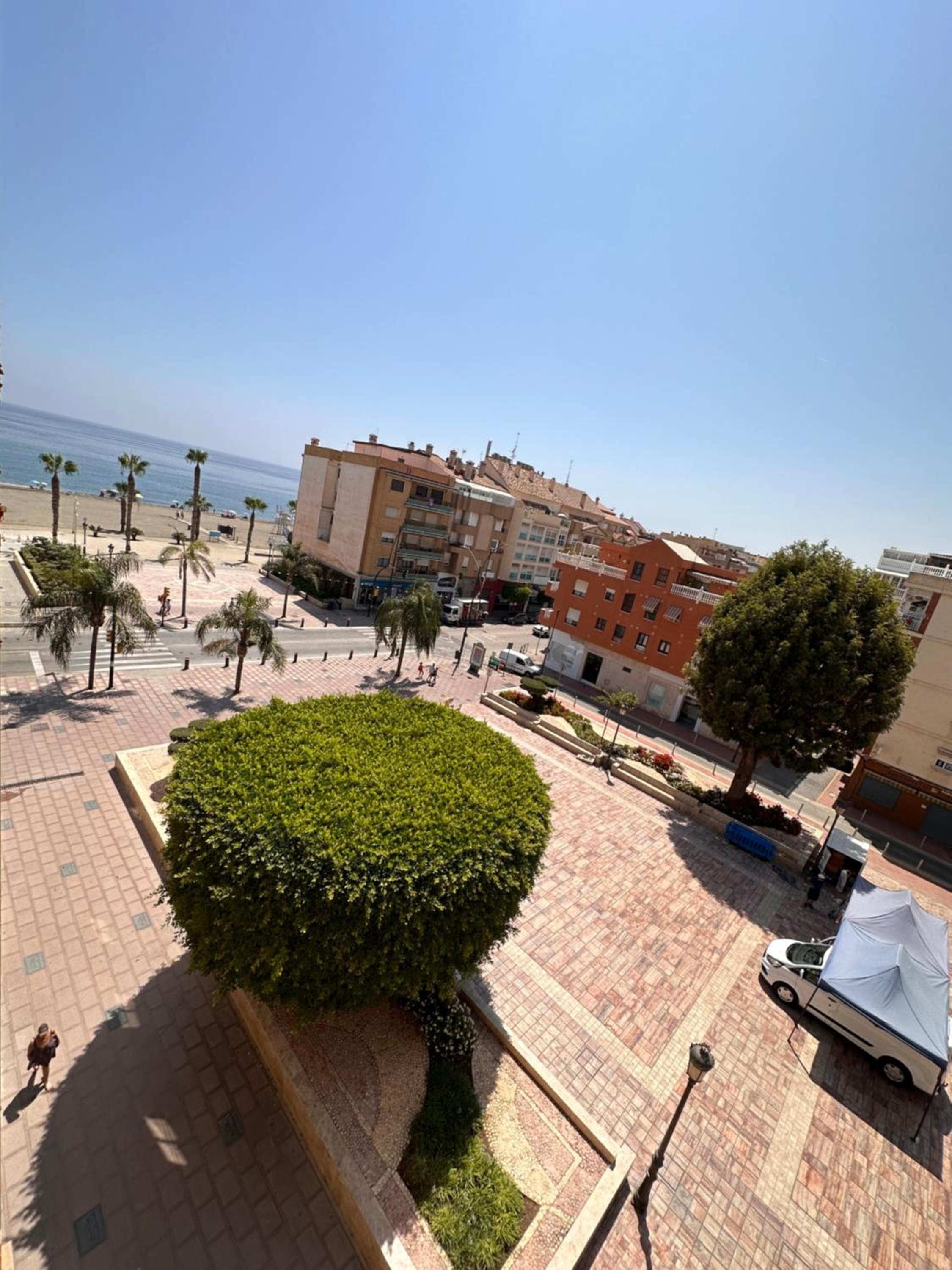 Fabuloso Apartamento en Rincón de la Victoria, frente a la playa view 5