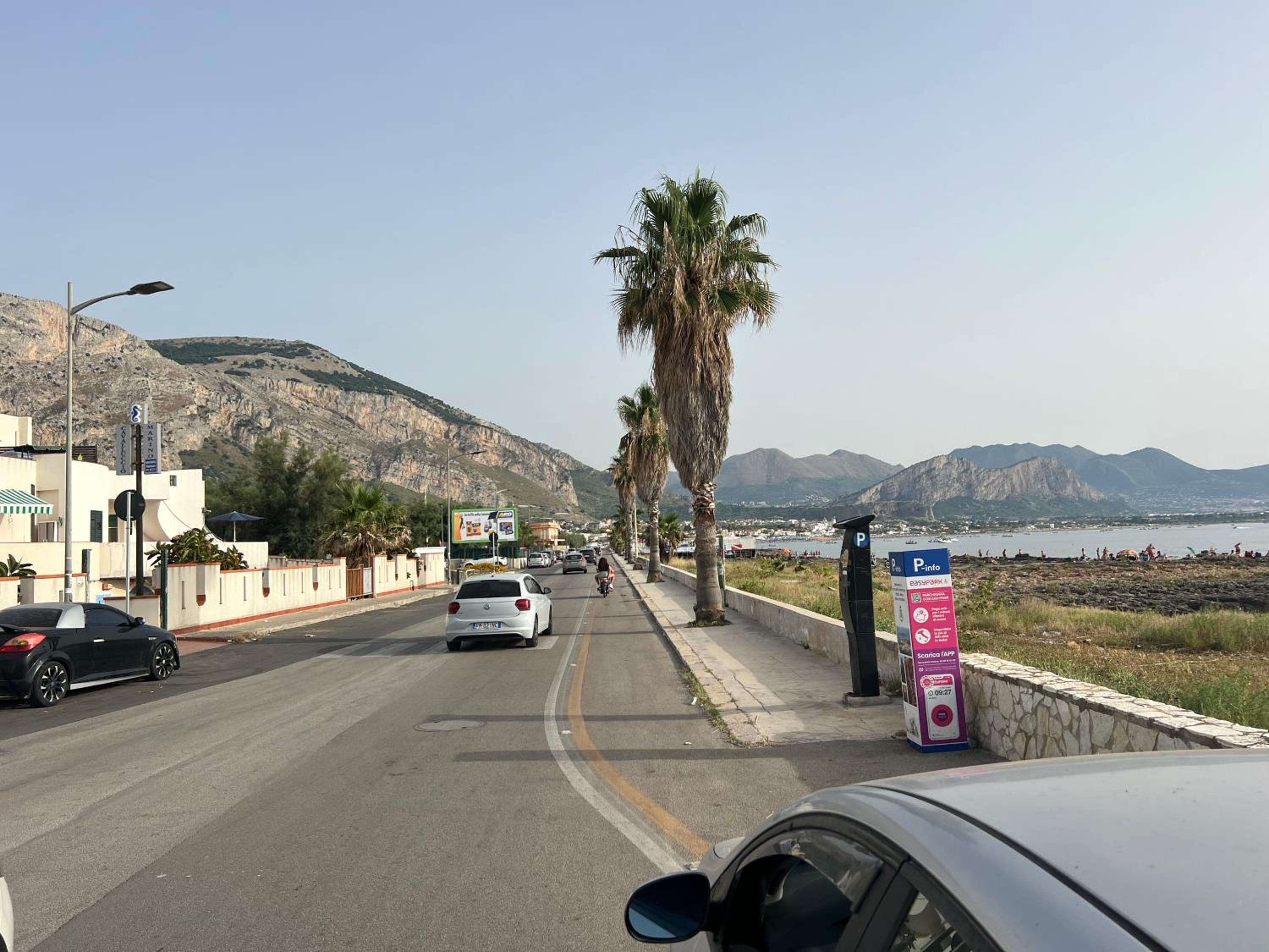 Lo Scorcio sul Mare by Holiday World view 3