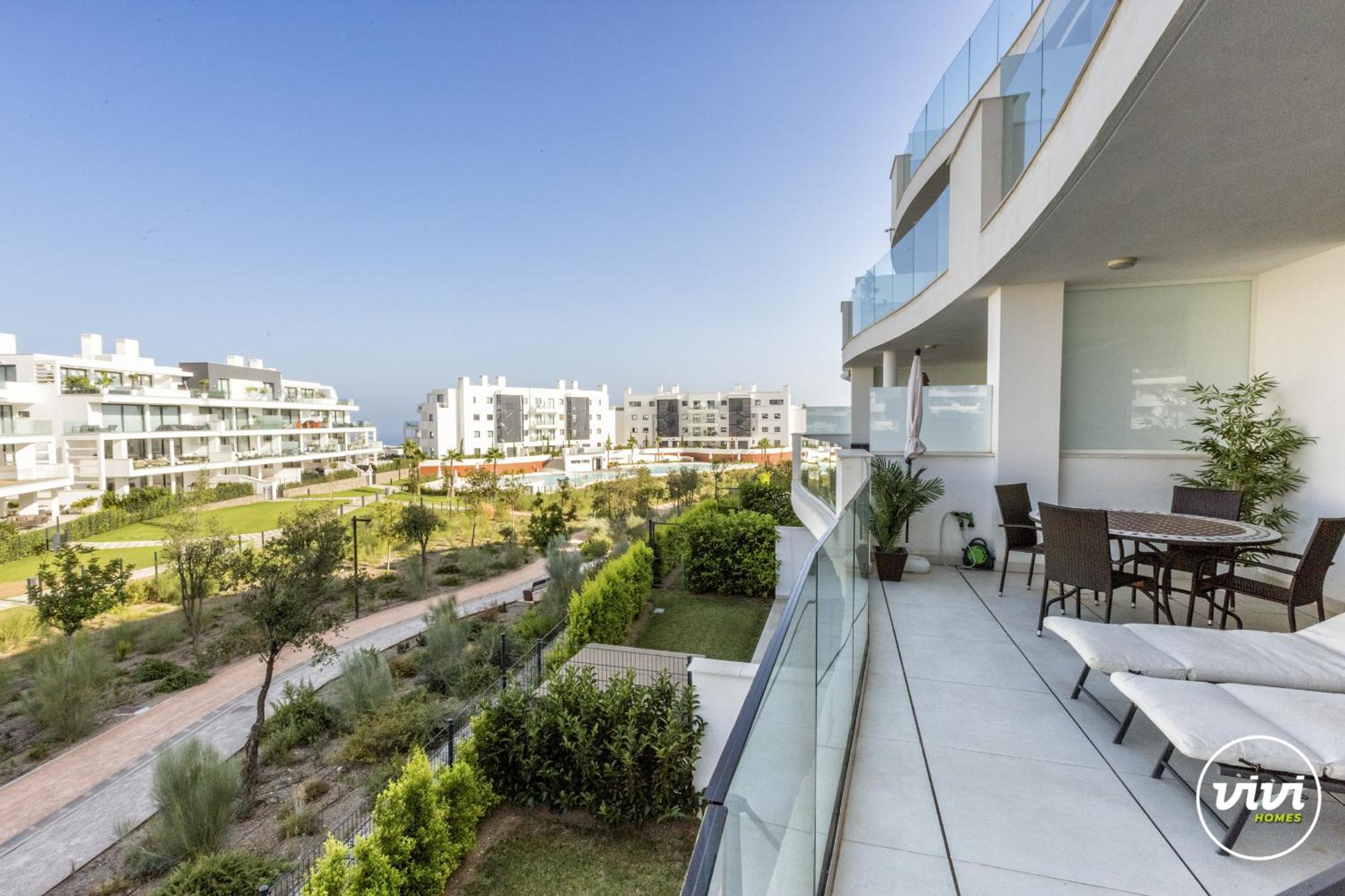 ViVi Homes - Deco Pool, Garden, Terrace & Beach