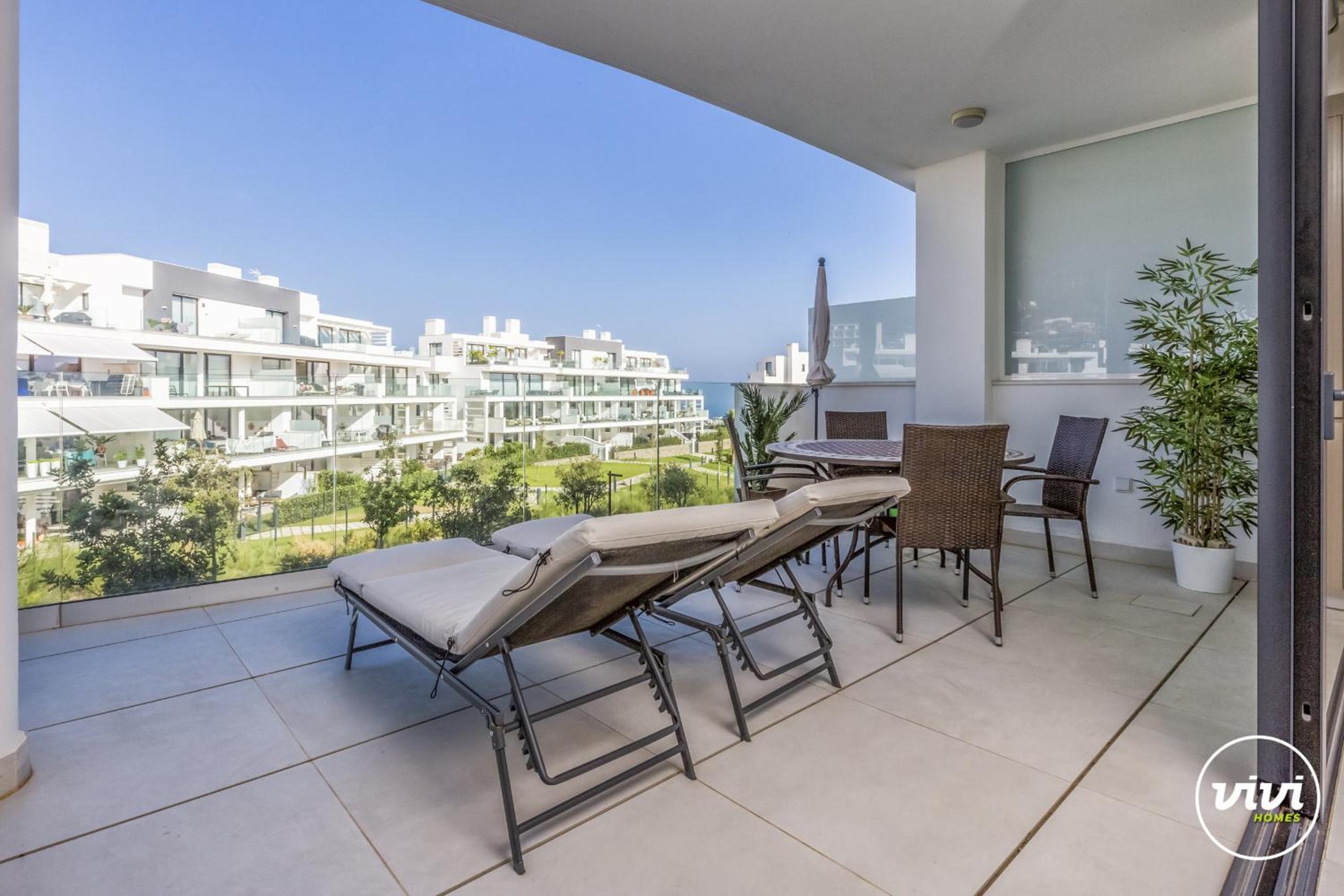 ViVi Homes - Deco Pool, Garden, Terrace & Beach