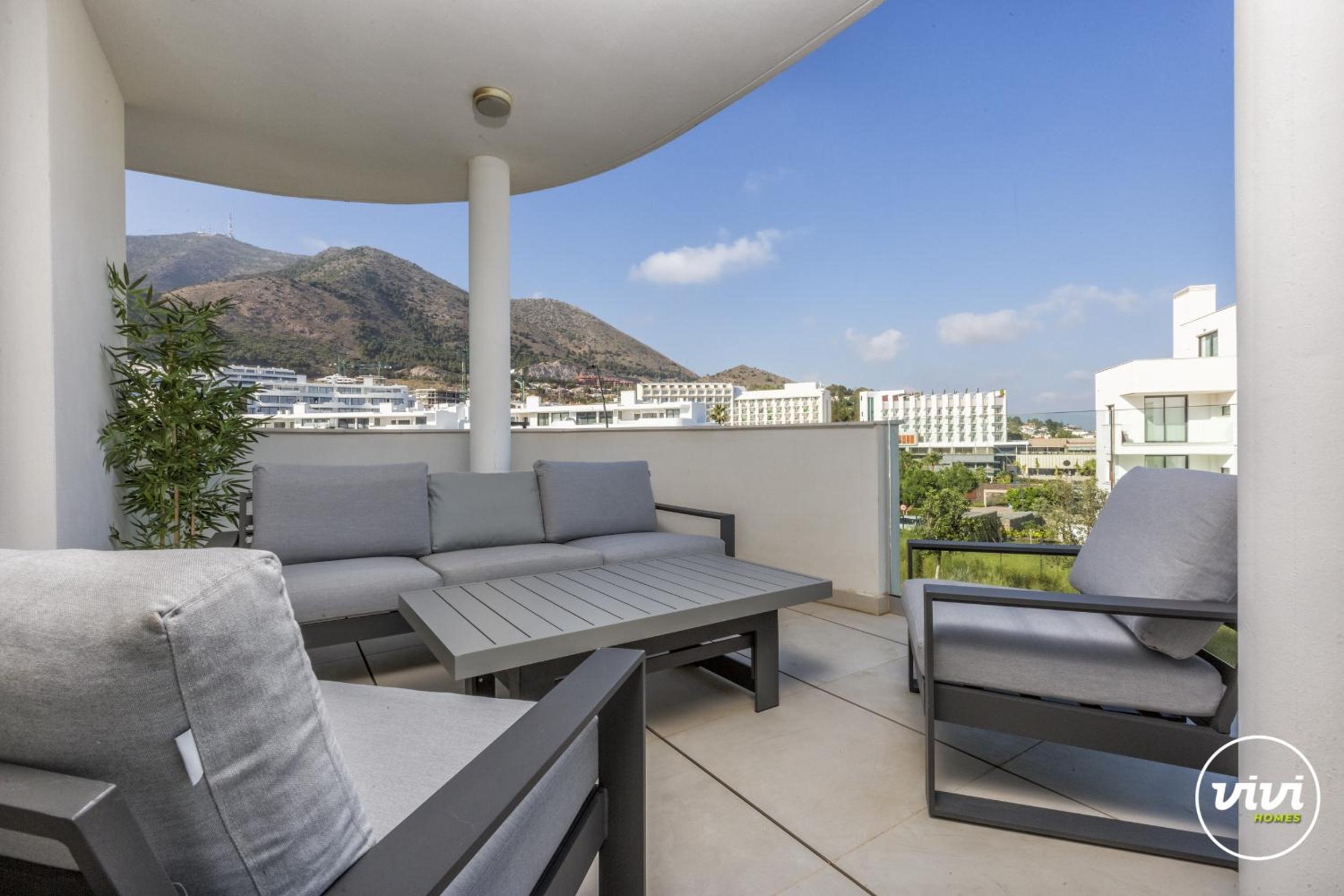 ViVi Homes - Deco Pool, Garden, Terrace & Beach