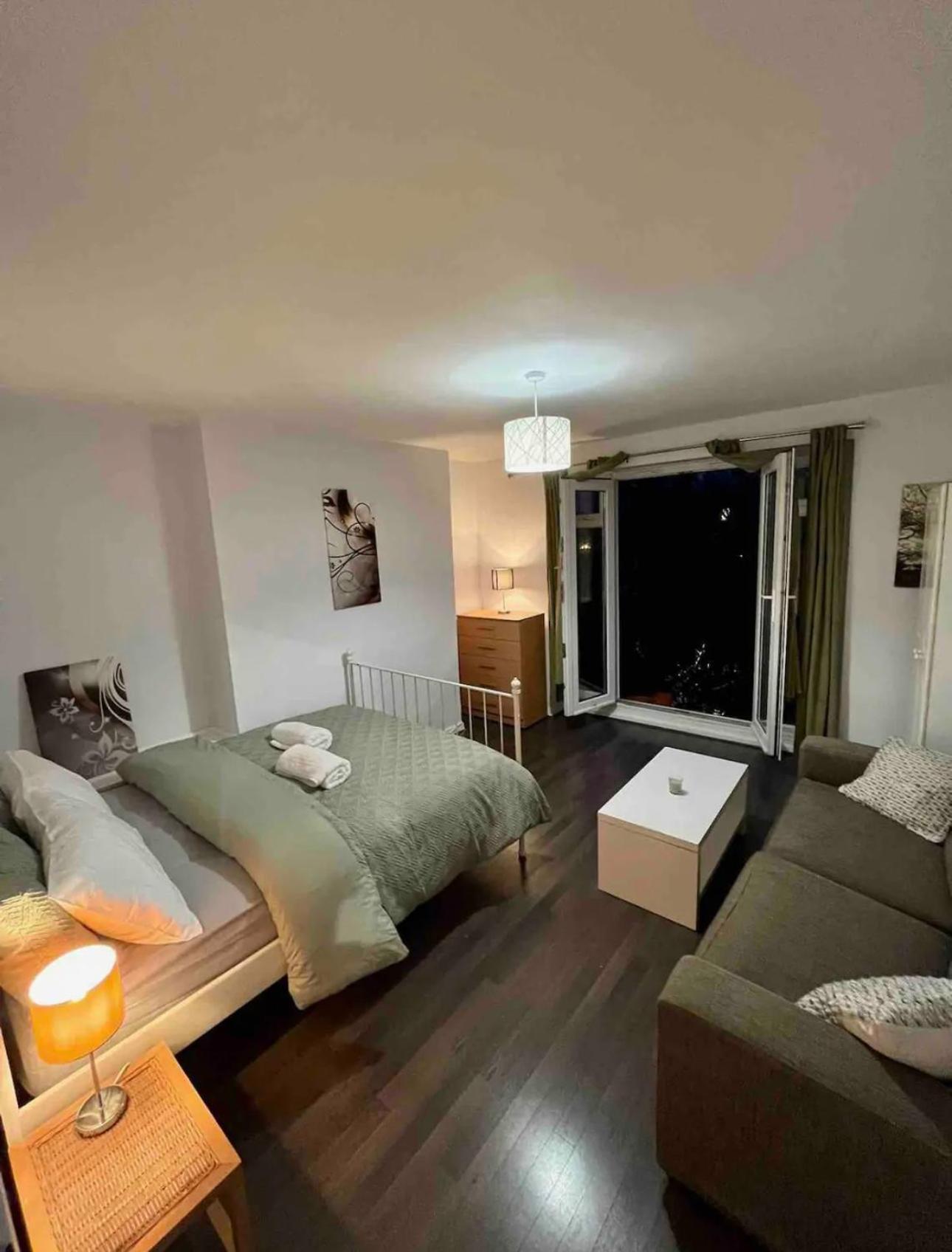 Karen House R2
