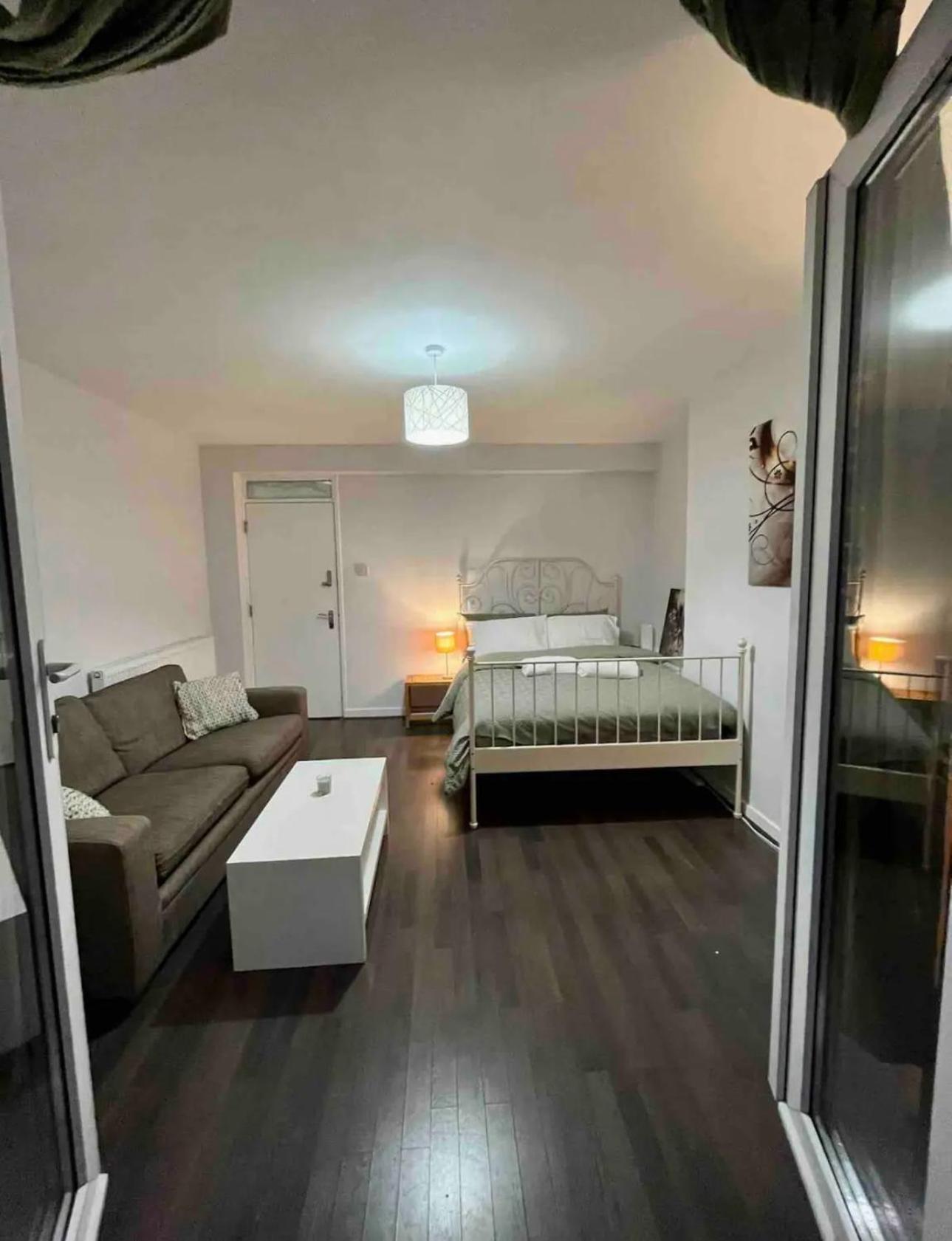 Karen House R2
