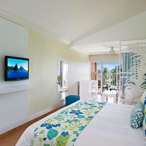 Coconut Bay Beach Resort & Spa All Inclusive - Photo 12